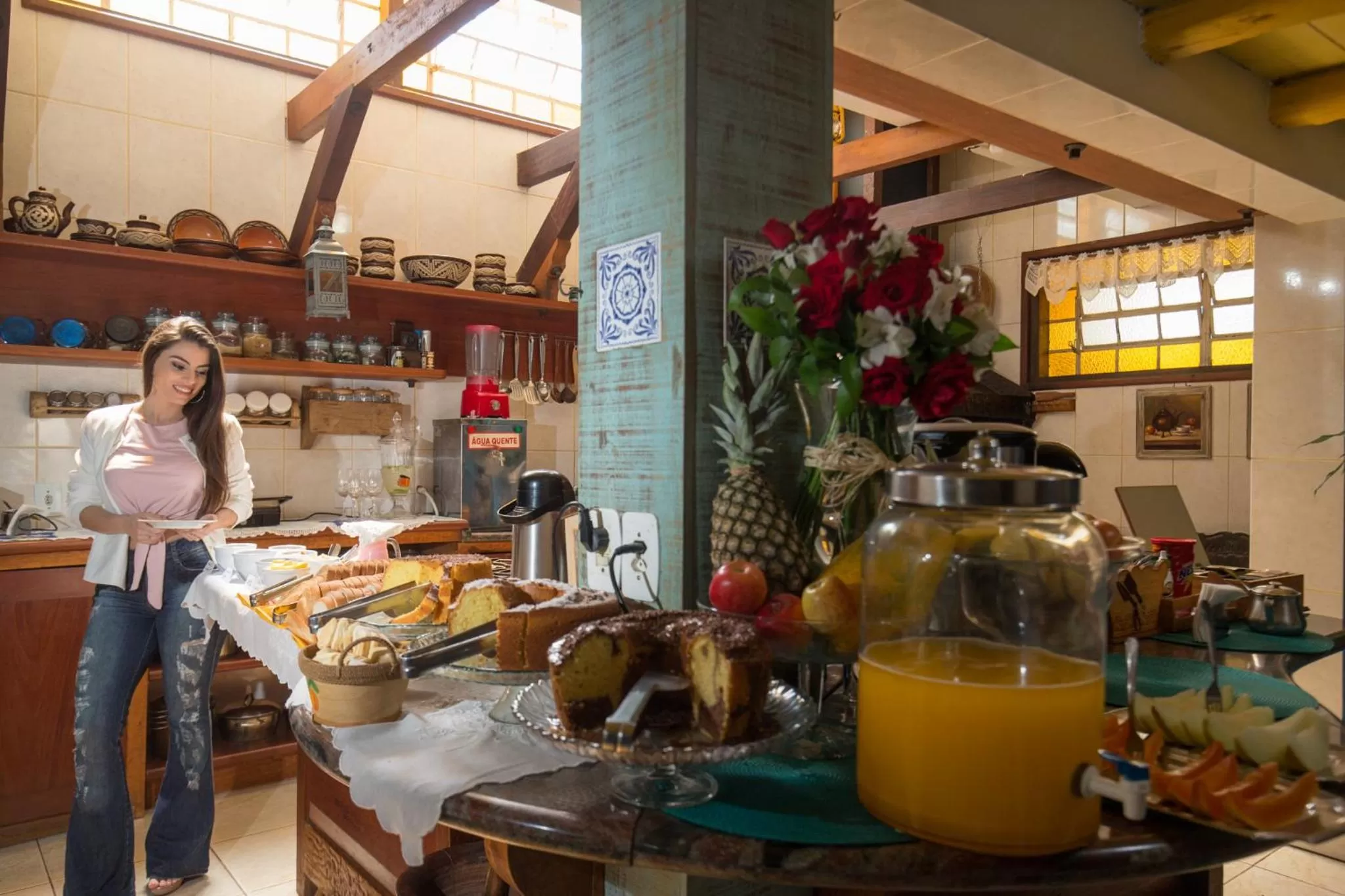 Breakfast, Restaurant/Places to Eat in Hotel Chácara das Flores