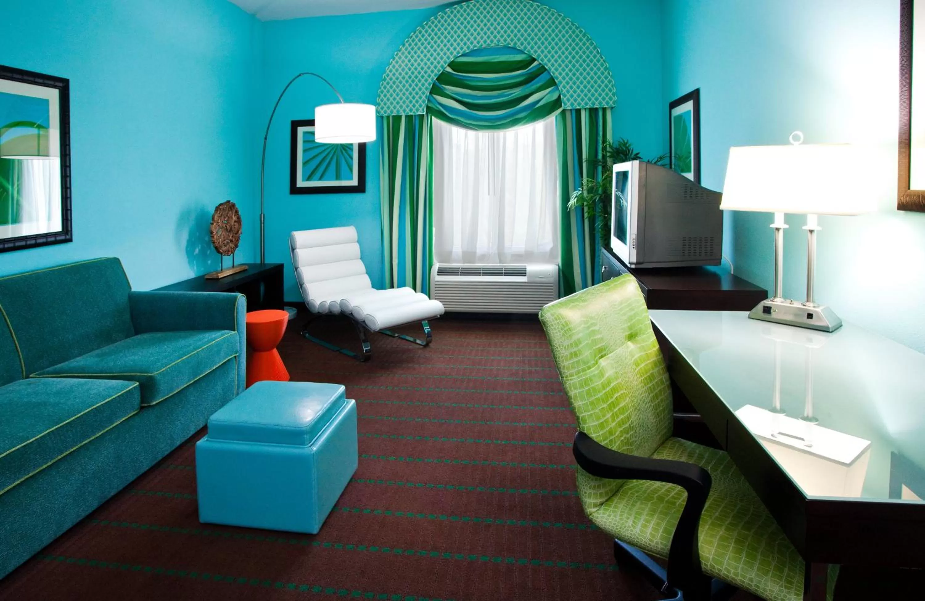 Photo of the whole room in Holiday Inn Hotel & Suites Ocala Conference Center by IHG