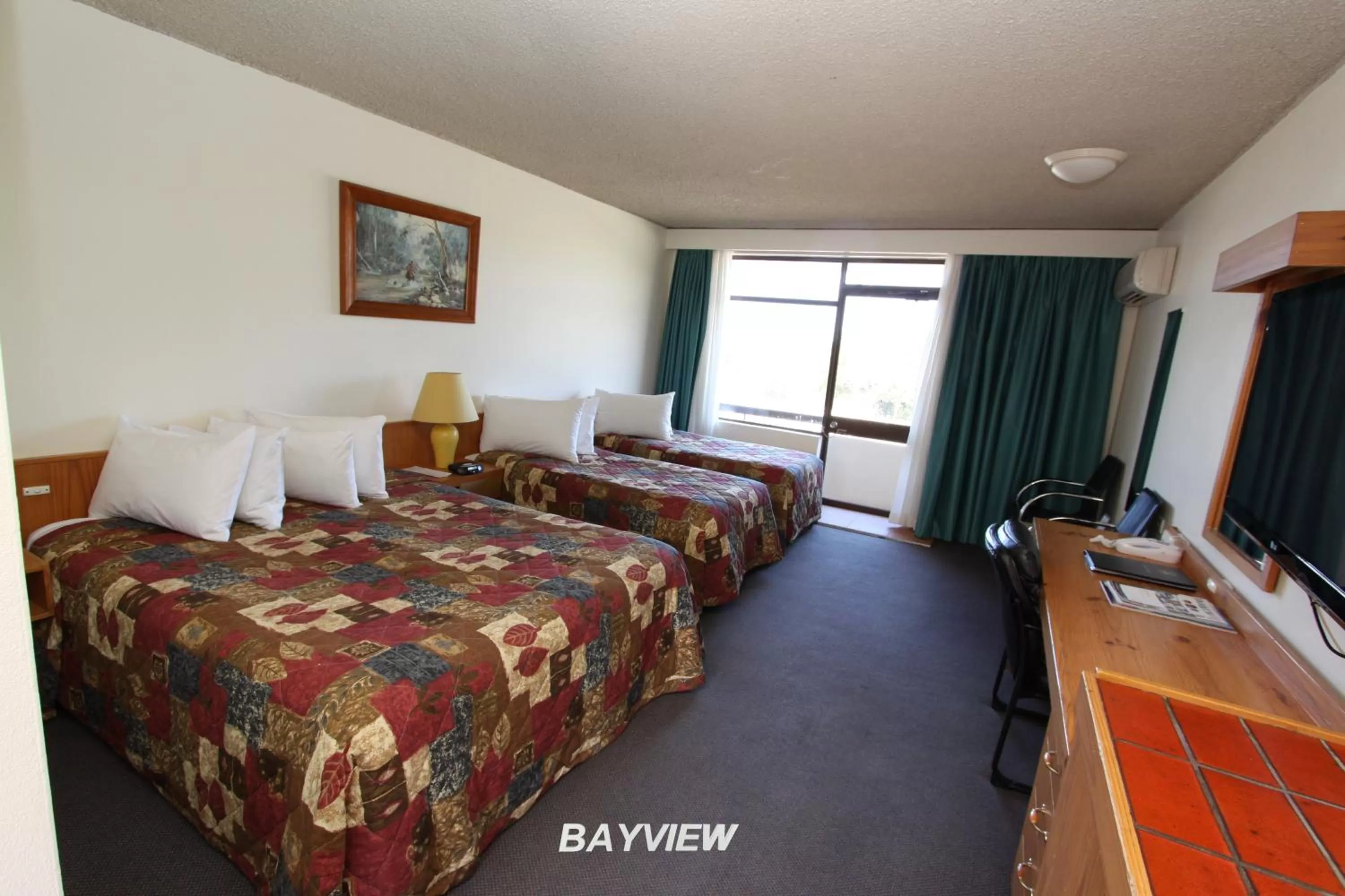 Family Room with Bay View (1 - 4 Guests) in Waterview Gosford Motor Inn