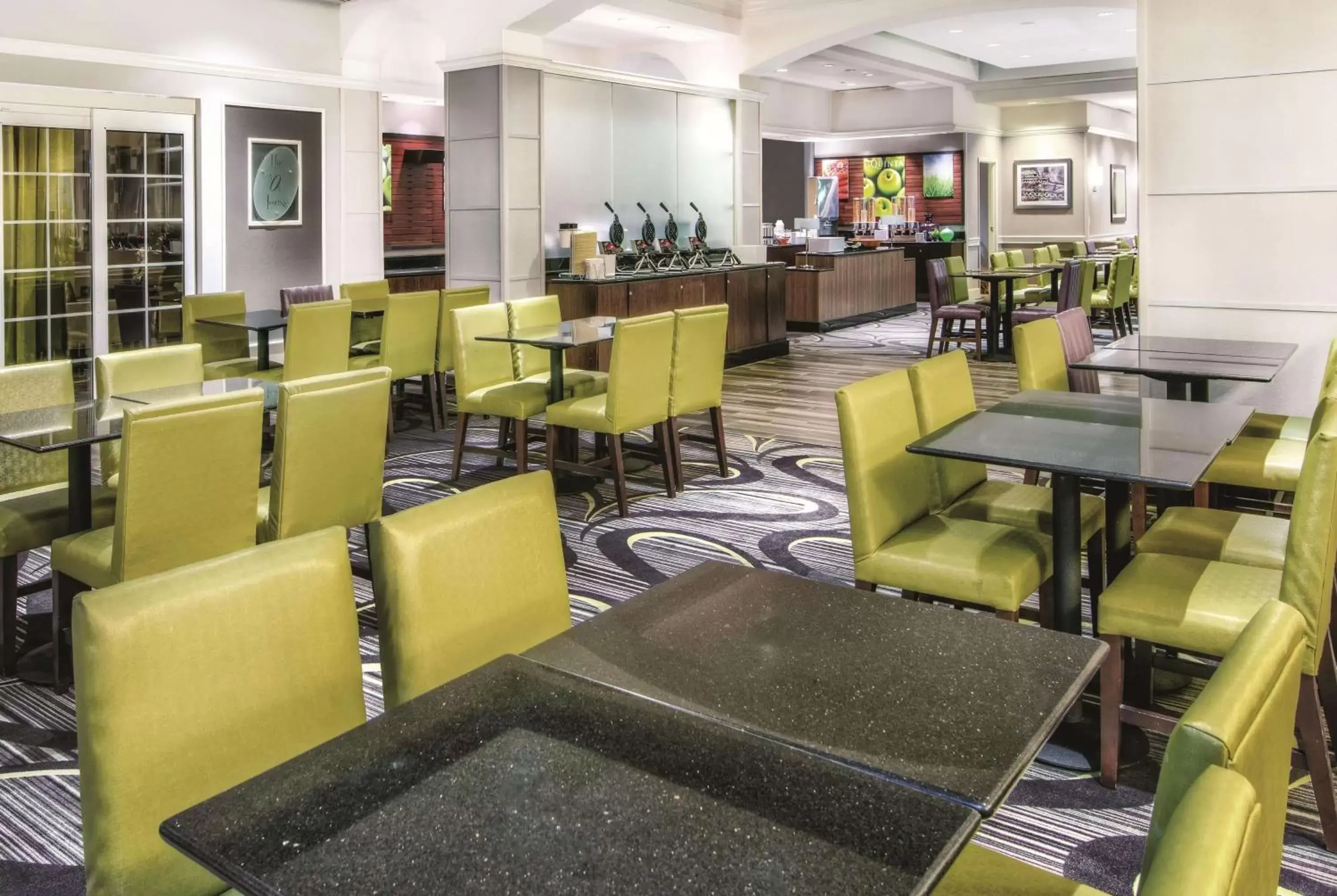 Restaurant/places to eat in La Quinta Inn & Suites by Wyndham San Antonio Riverwalk Restaurant/places to eat in La Quinta Inn & Suites by Wyndham San Antonio Riverwalk