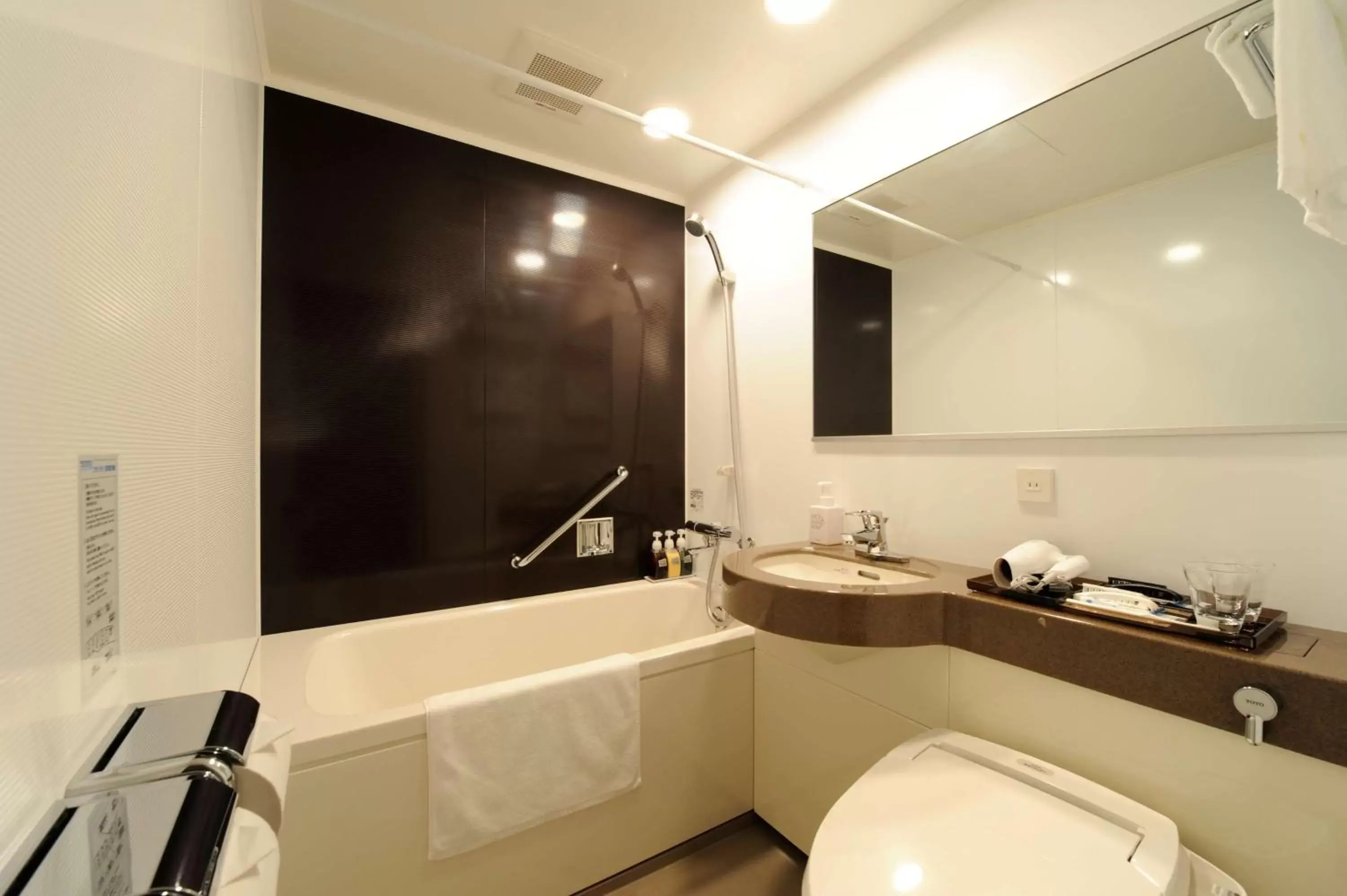 Photo of the whole room, Bathroom in Best Western Hotel Fino Osaka Shinsaibashi