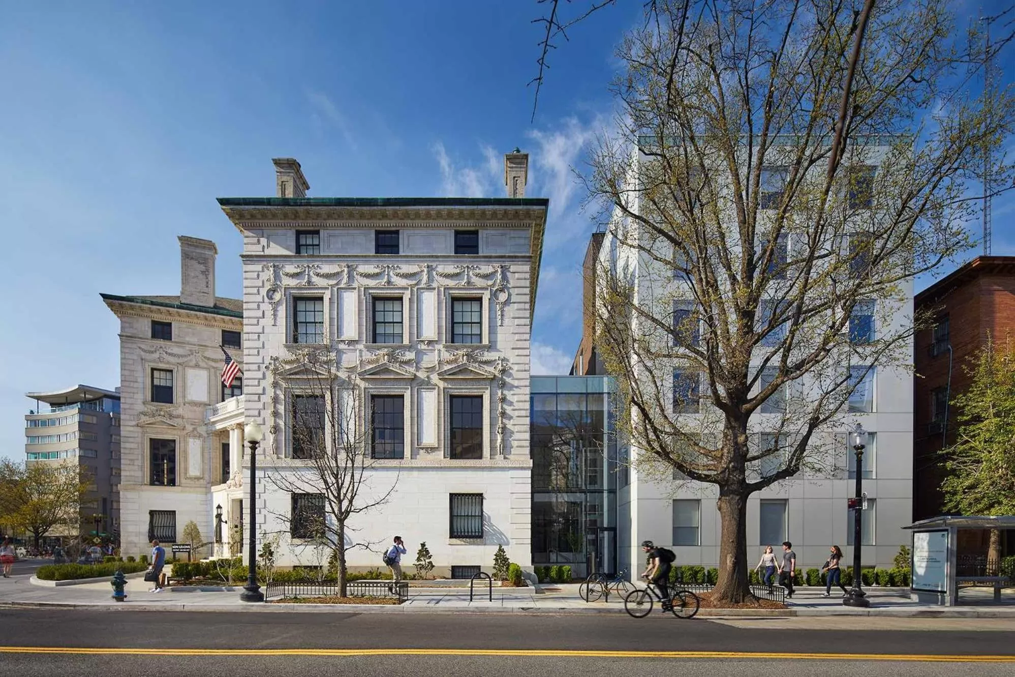 Property building in Placemakr Dupont Circle