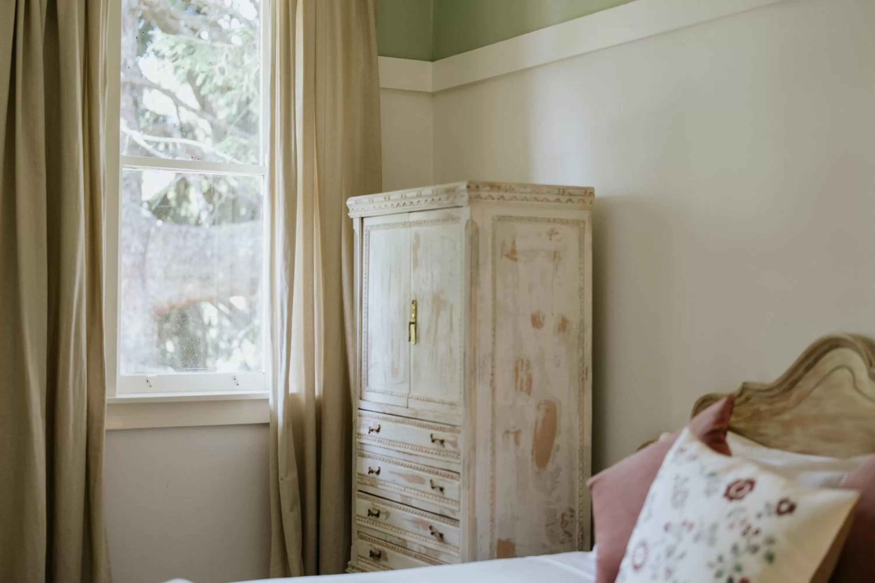 Bedroom, Bed in Bundanoon Hotel