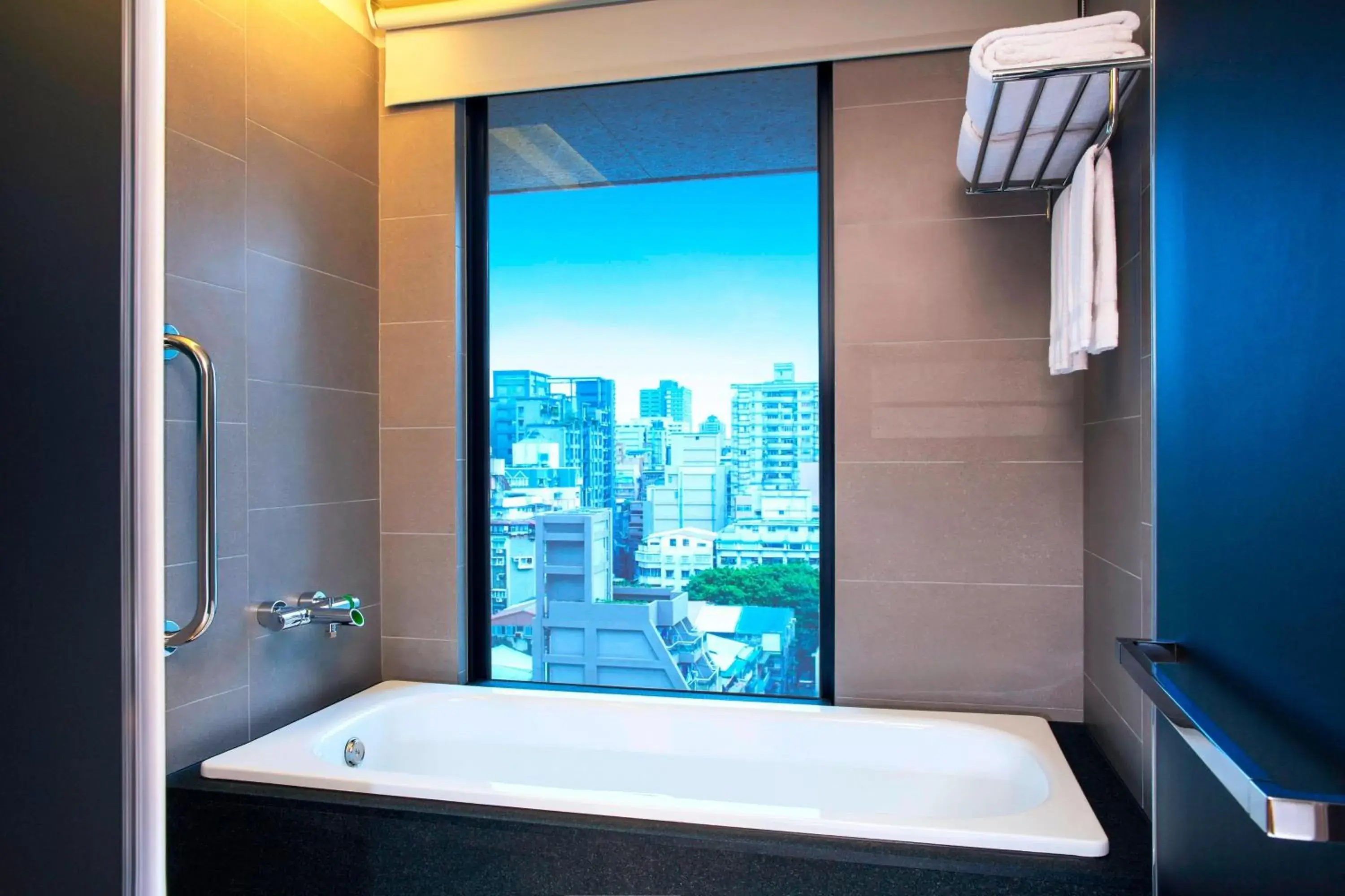 Bathroom in Aloft Taipei Zhongshan