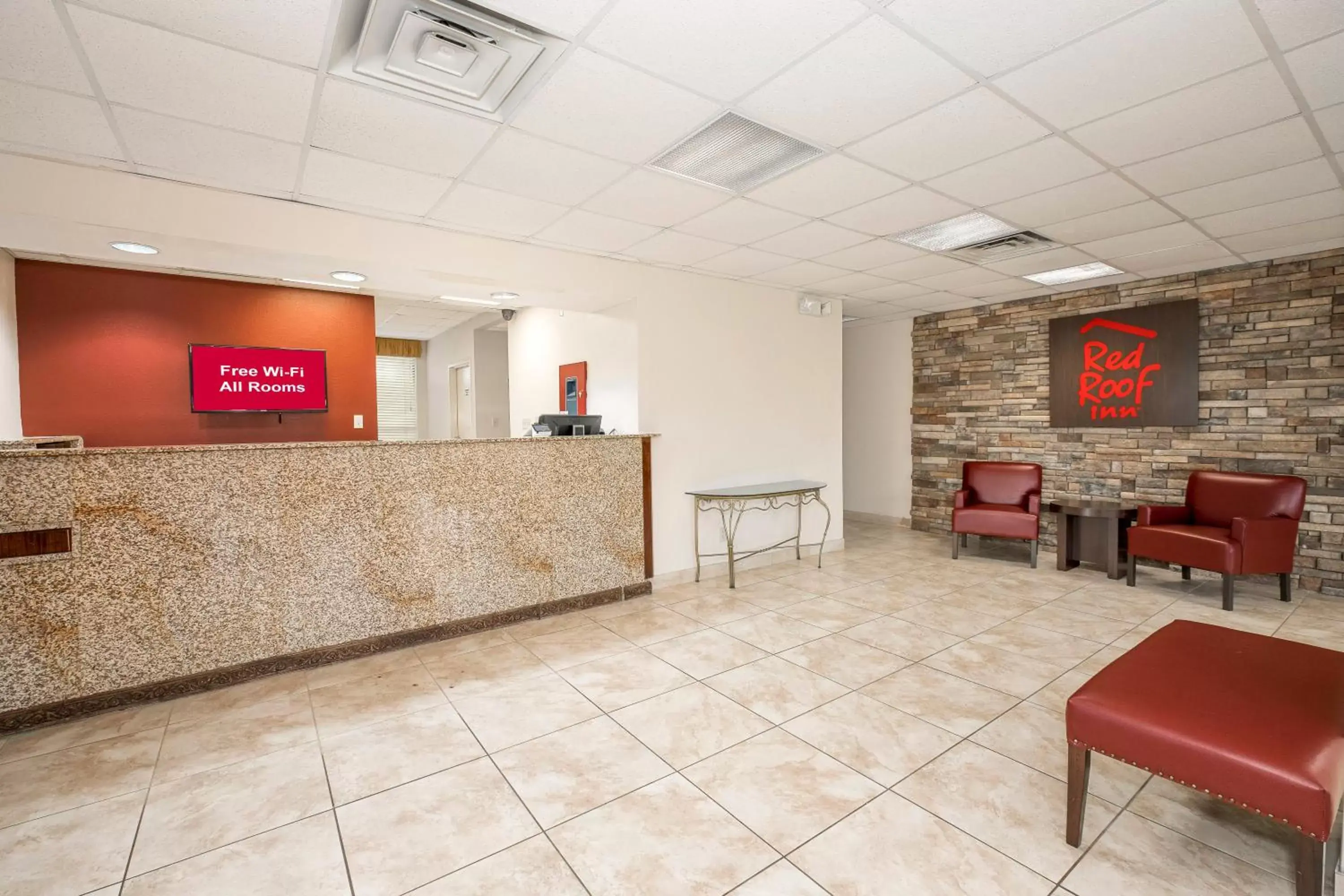 Lobby or reception, Lobby/Reception in Red Roof Inn Mobile North – Saraland