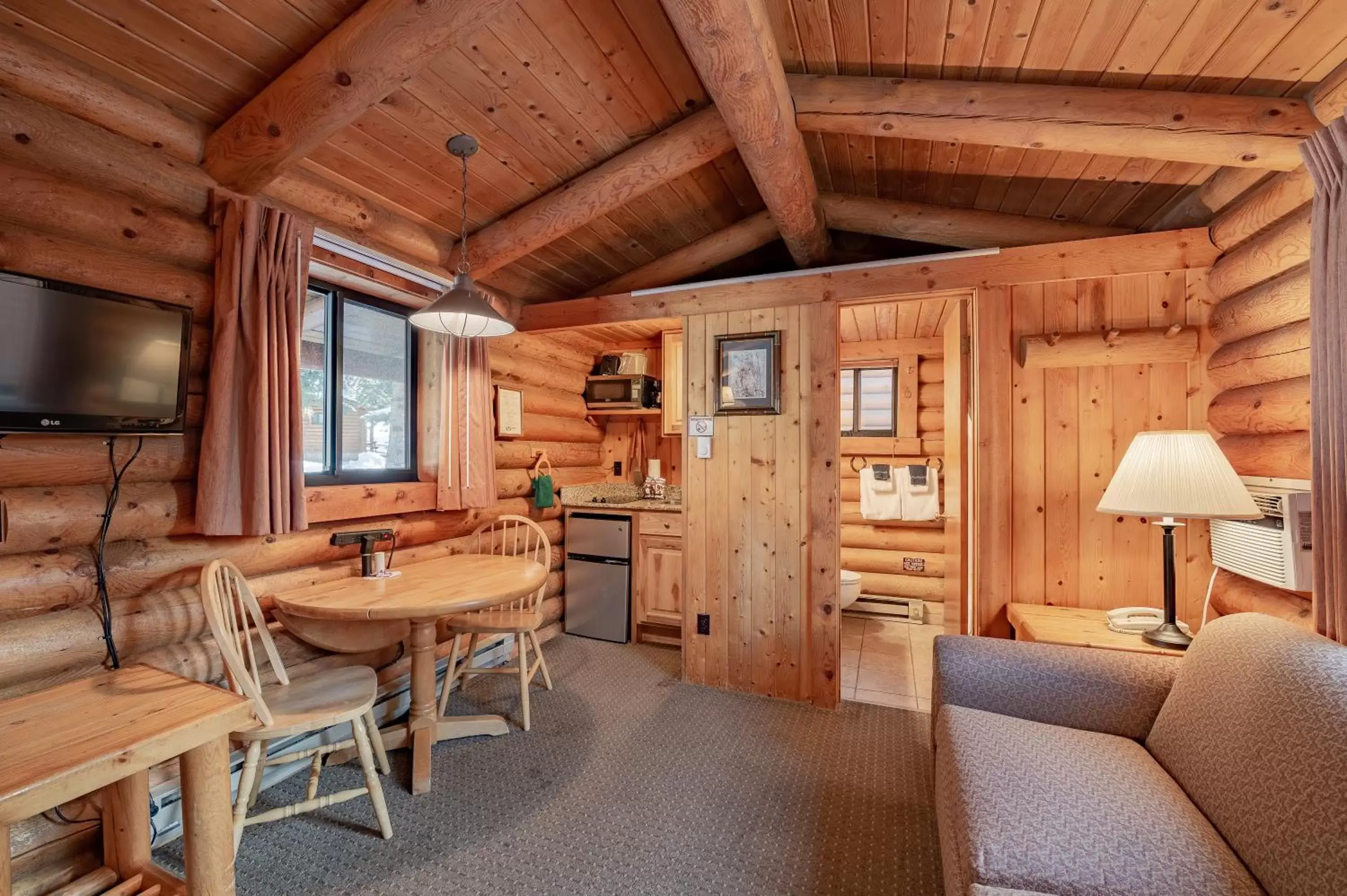 Kitchen or kitchenette, Seating Area in Cowboy Village Resort