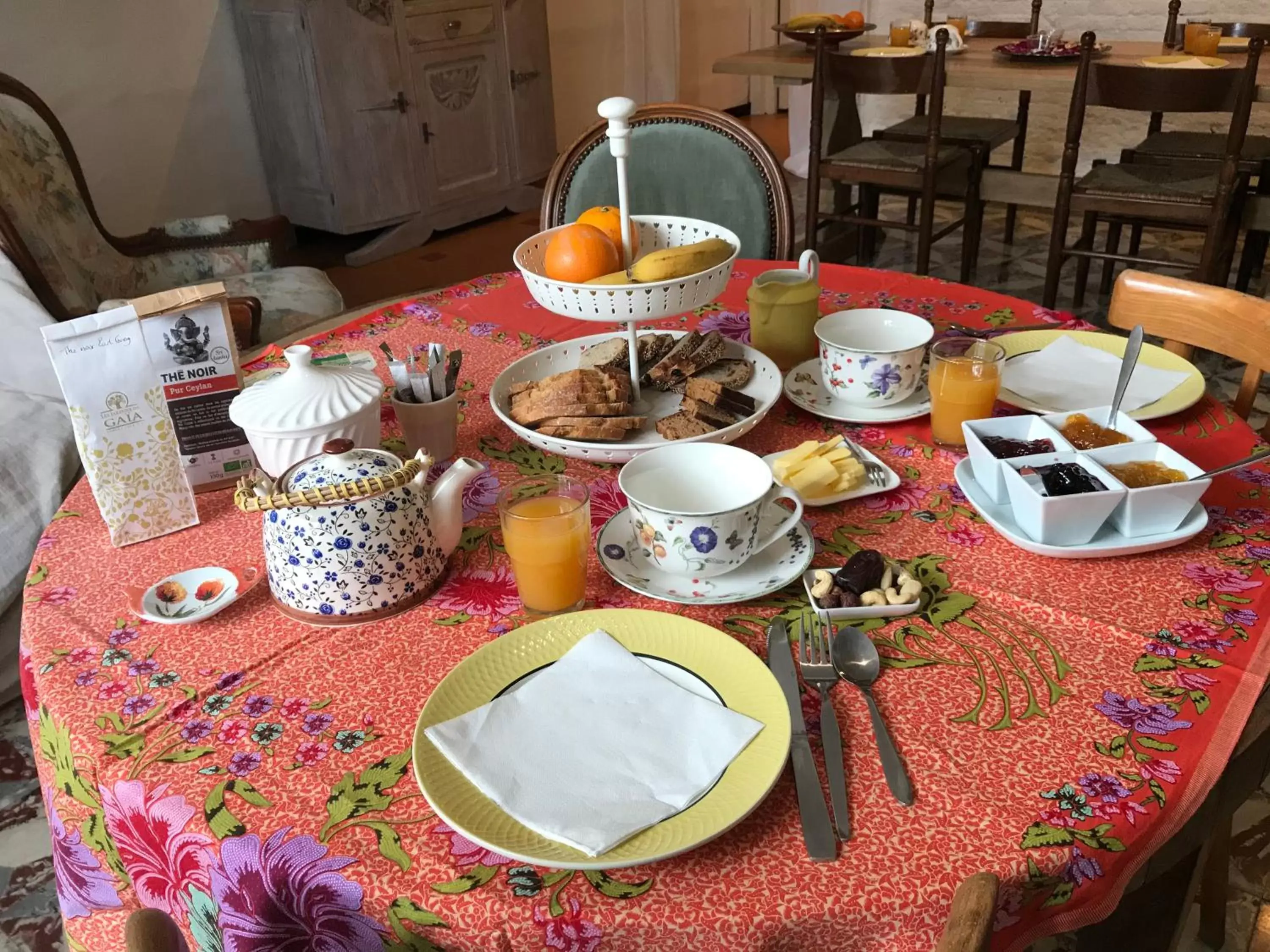 Breakfast in Chambres et Table d'Hôte Sûn