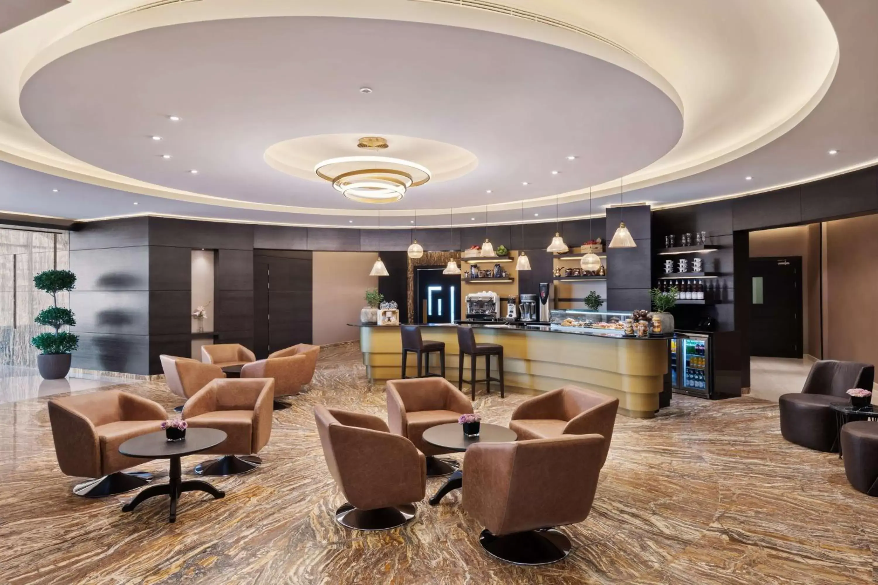 Lounge or bar in Radisson Blu Hotel, Dubai Canal View