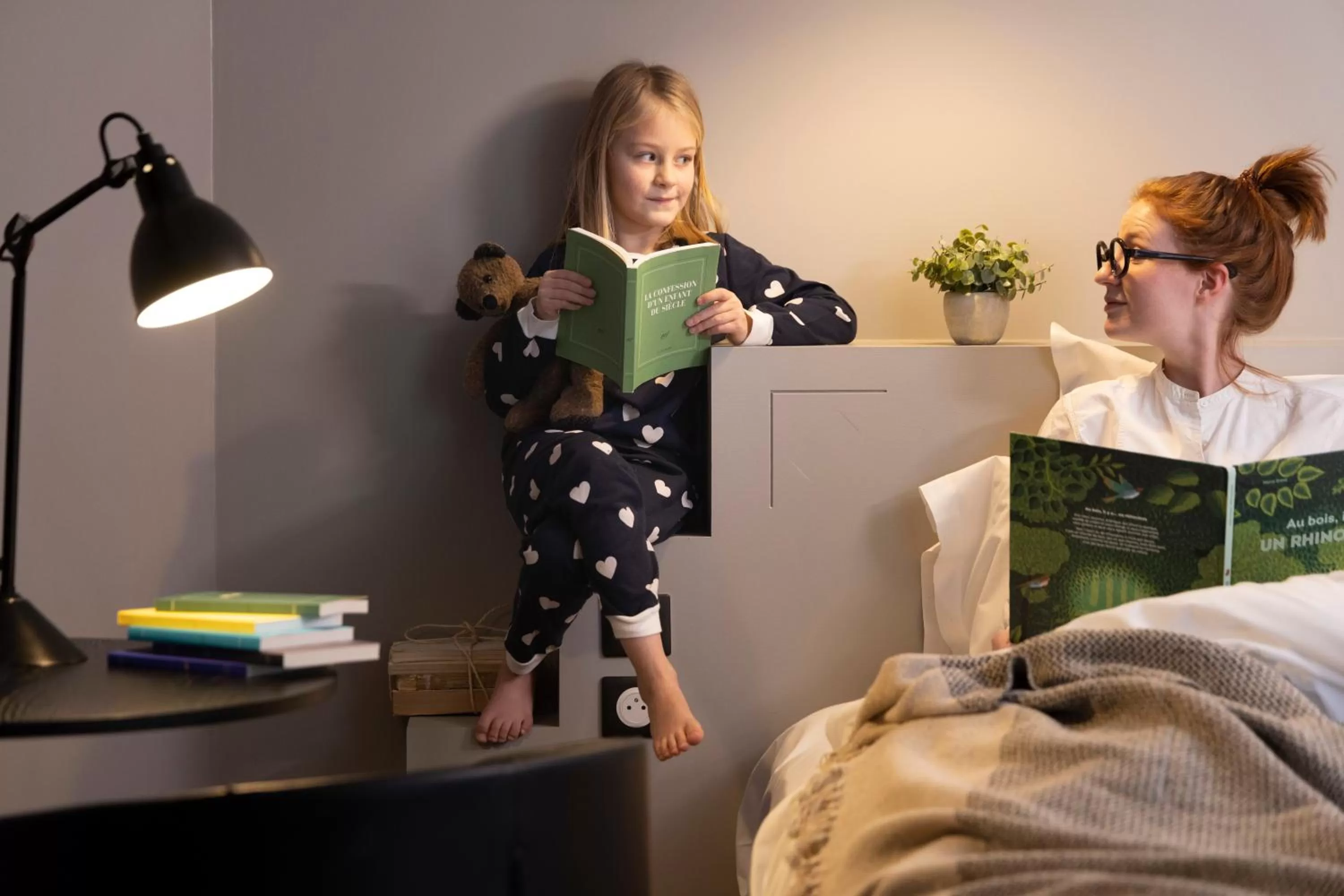 People in Hôtel Hélios Opéra