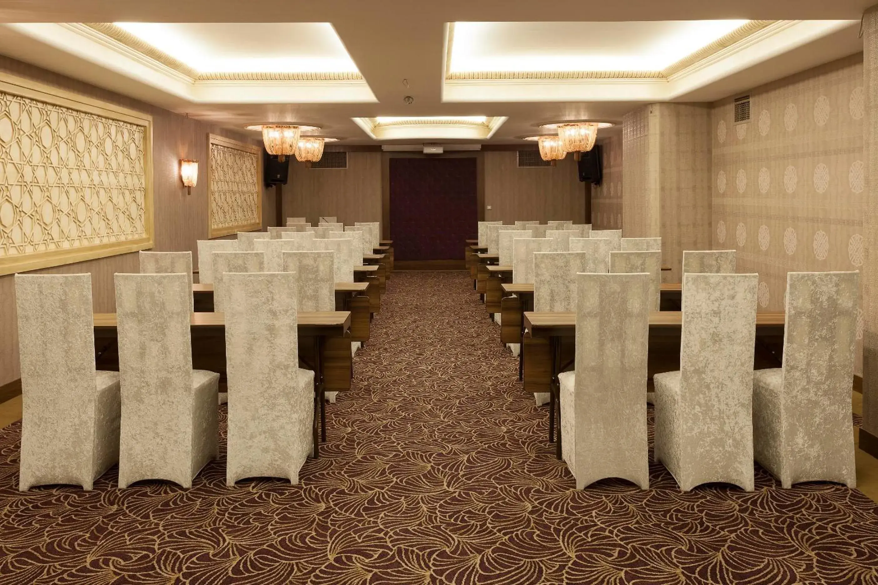 Business facilities, Banquet Facilities in Grand Anka Hotel