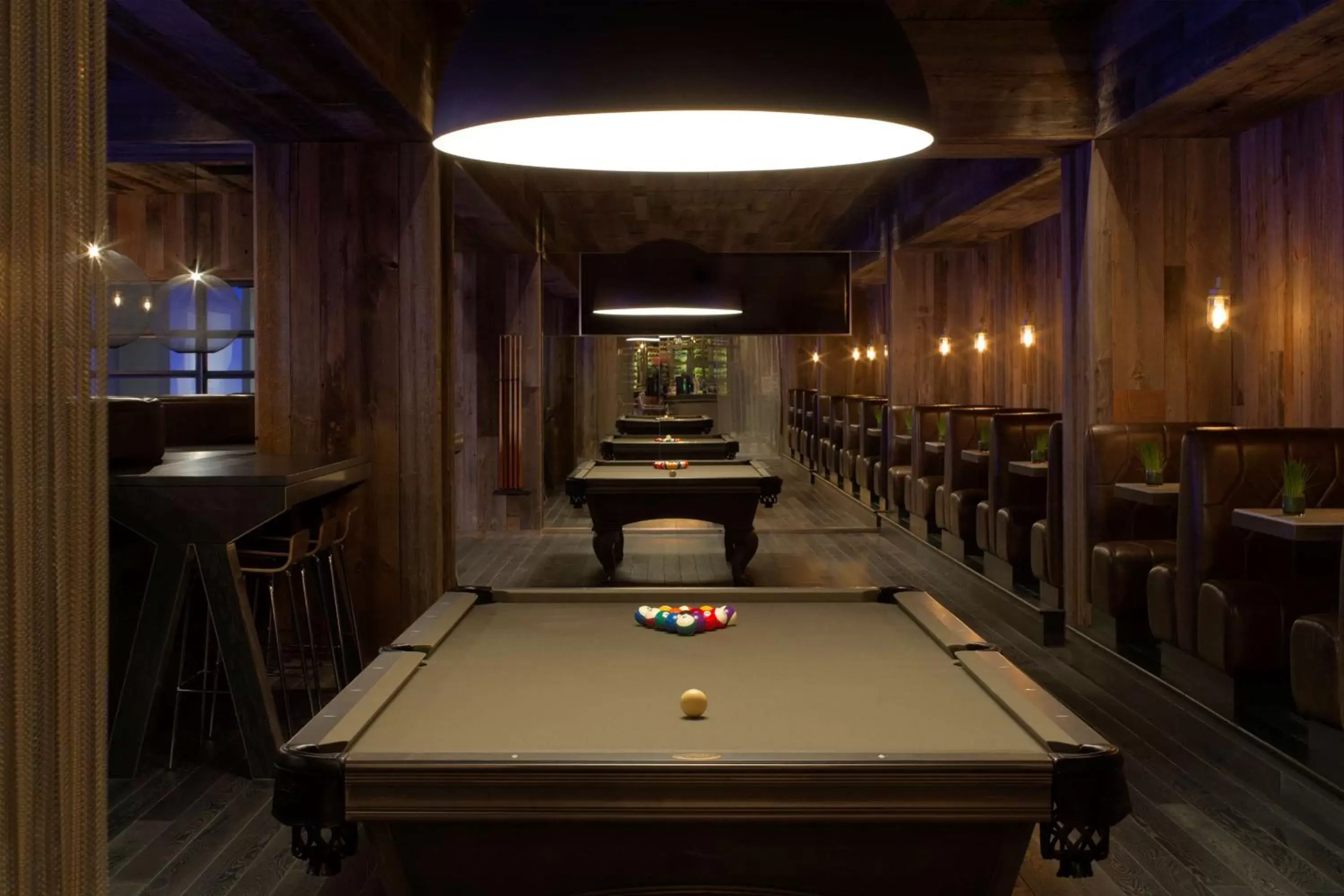 Lounge or bar, Billiards in Radisson Blu Mall of America