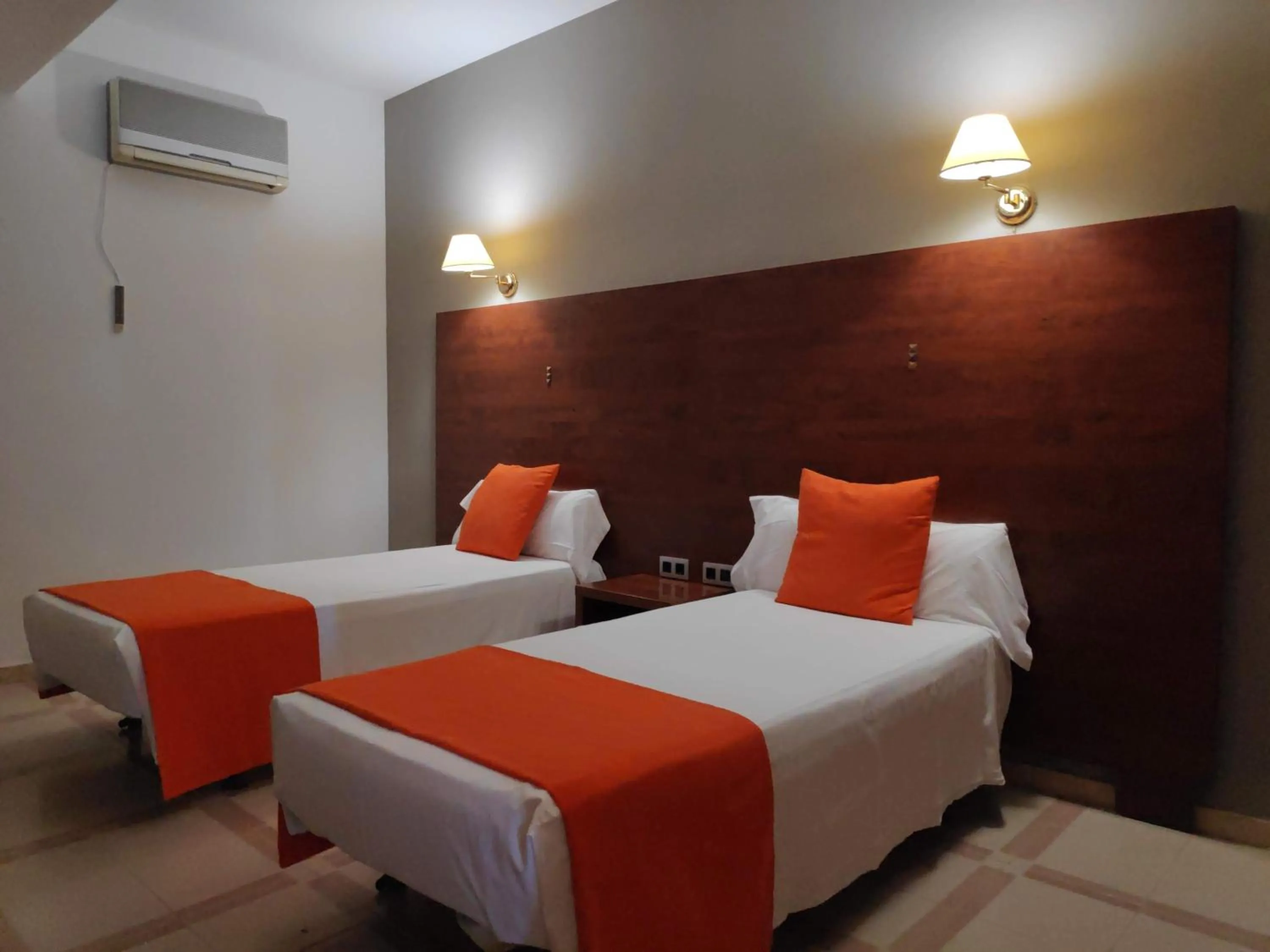 Photo of the whole room, Bed in Hotel Perú by Bossh! Hotels