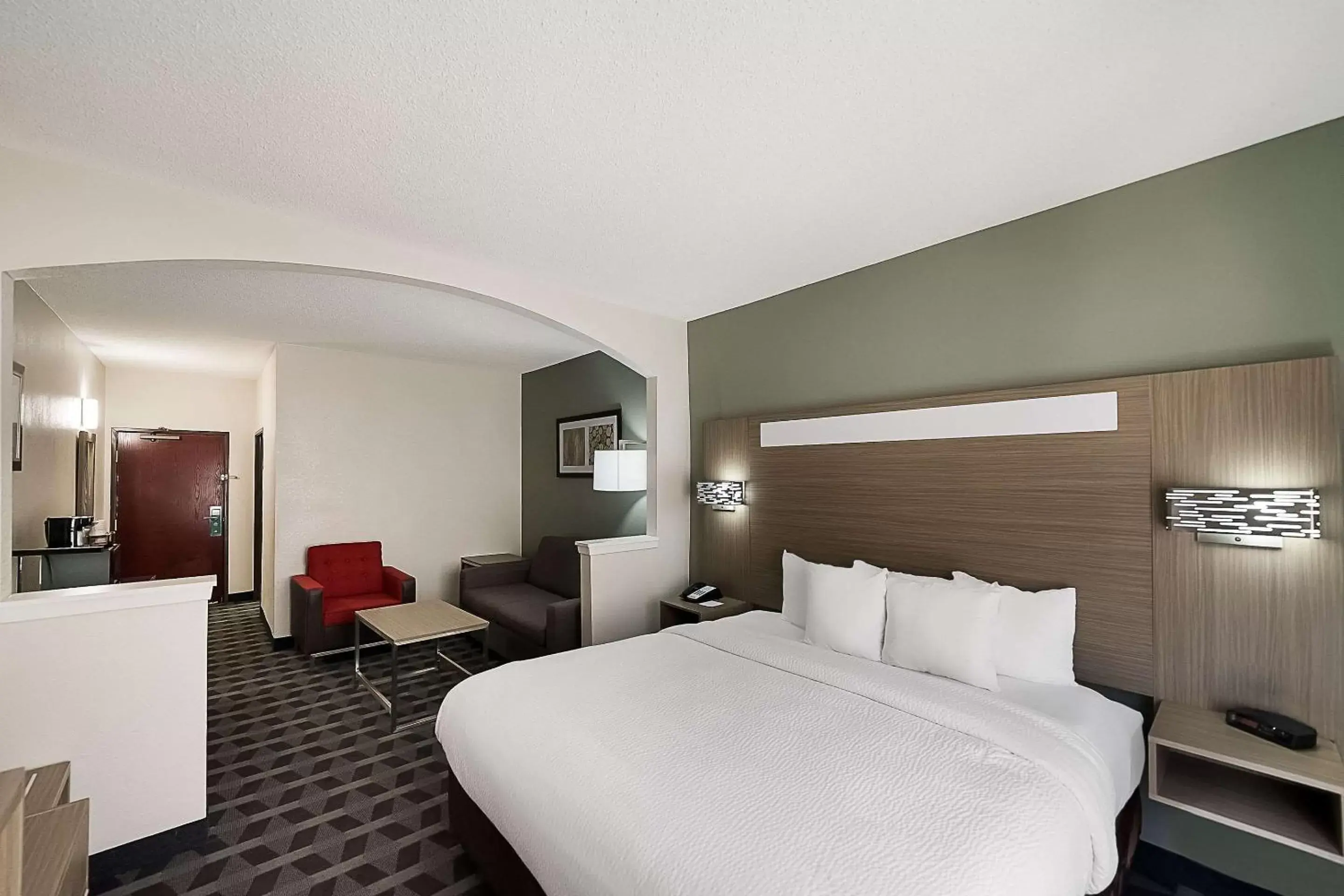 Bed in Quality Inn & Suites Irving DFW Airport South Bed in Quality Inn & Suites Irving DFW Airport South
