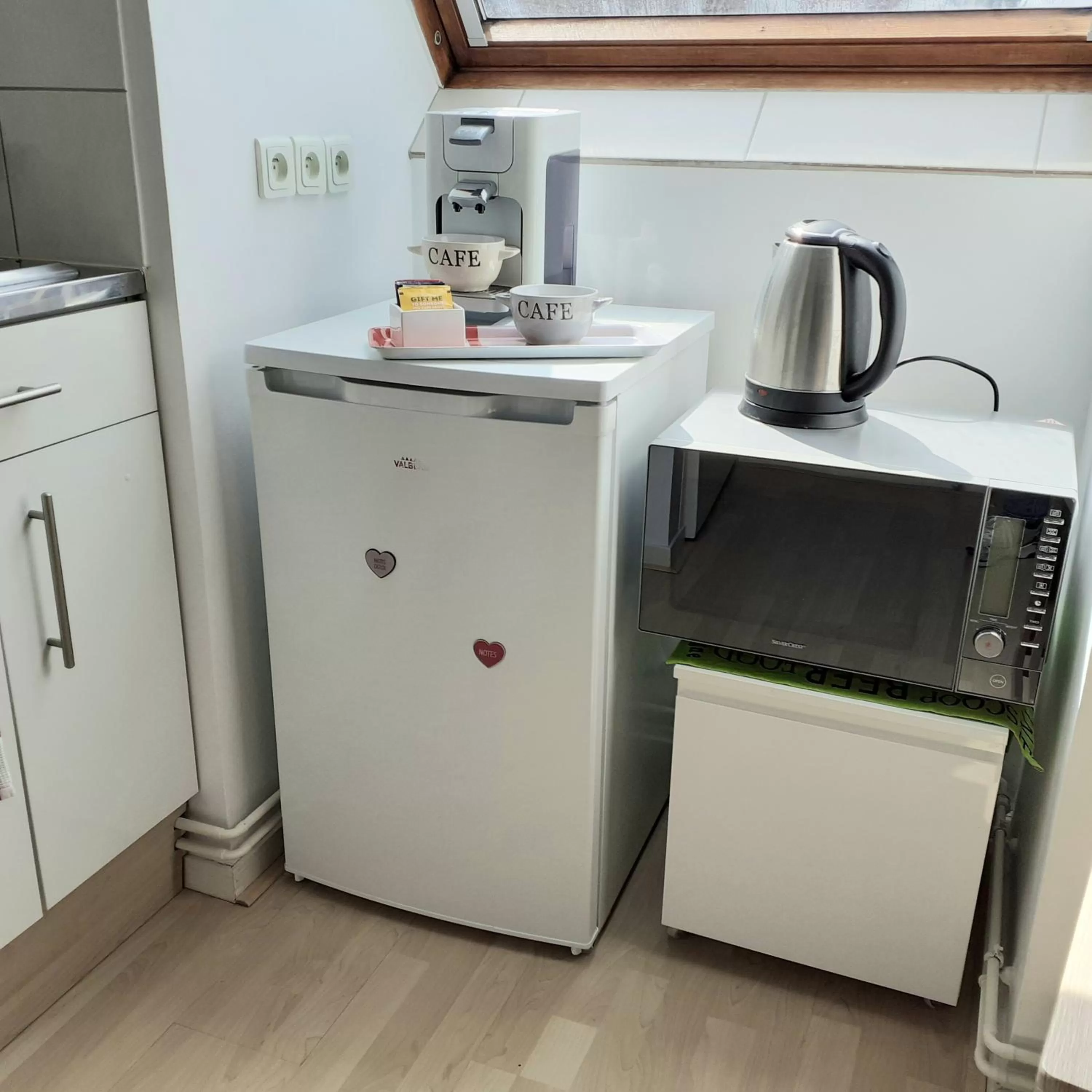 Coffee/tea facilities in Maison de la Loue"