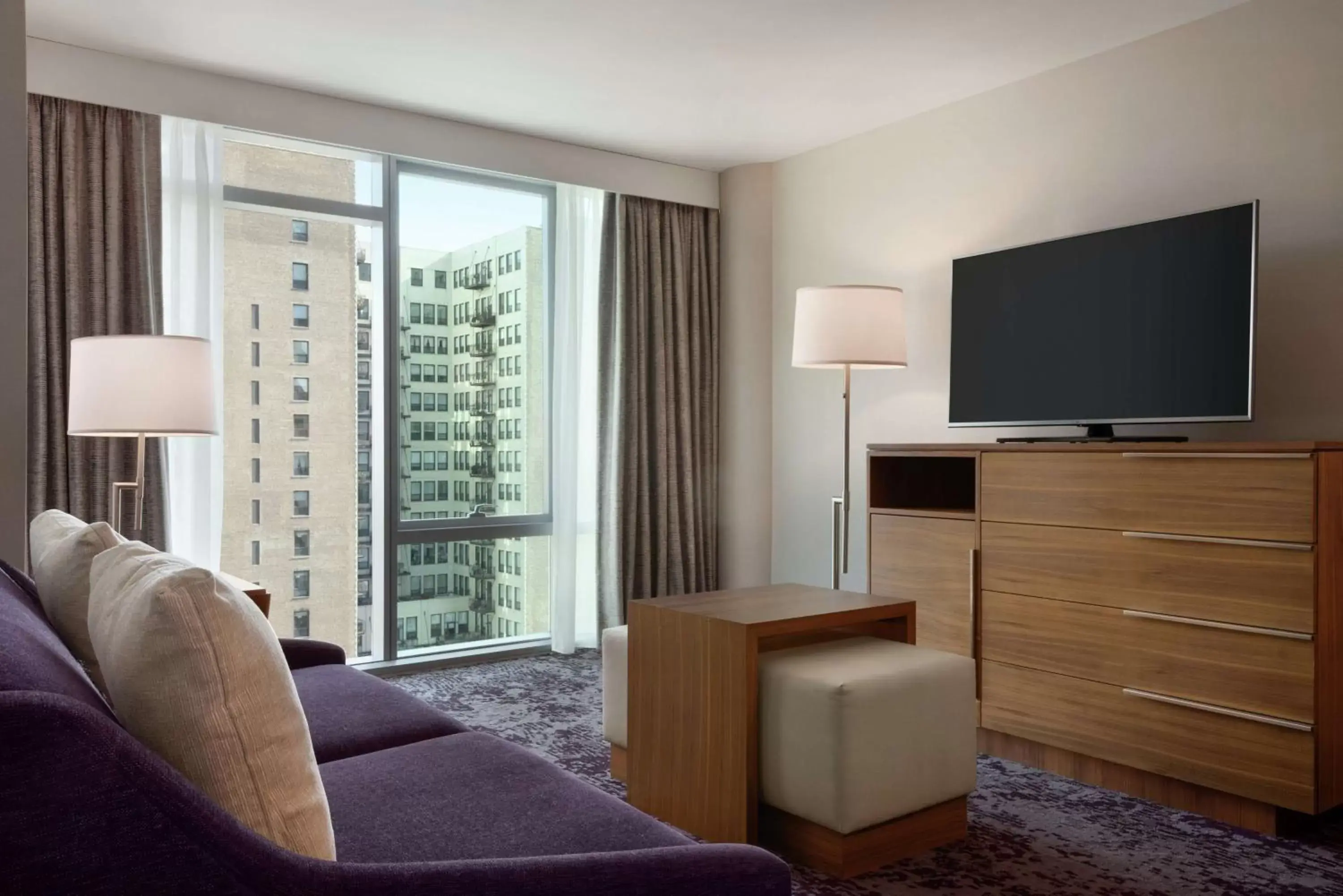 Living room, Seating Area in Homewood Suites By Hilton Chicago Downtown South Loop