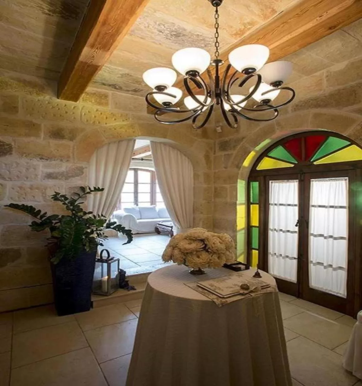 Facade/entrance, Bed in Betty Cake B&B