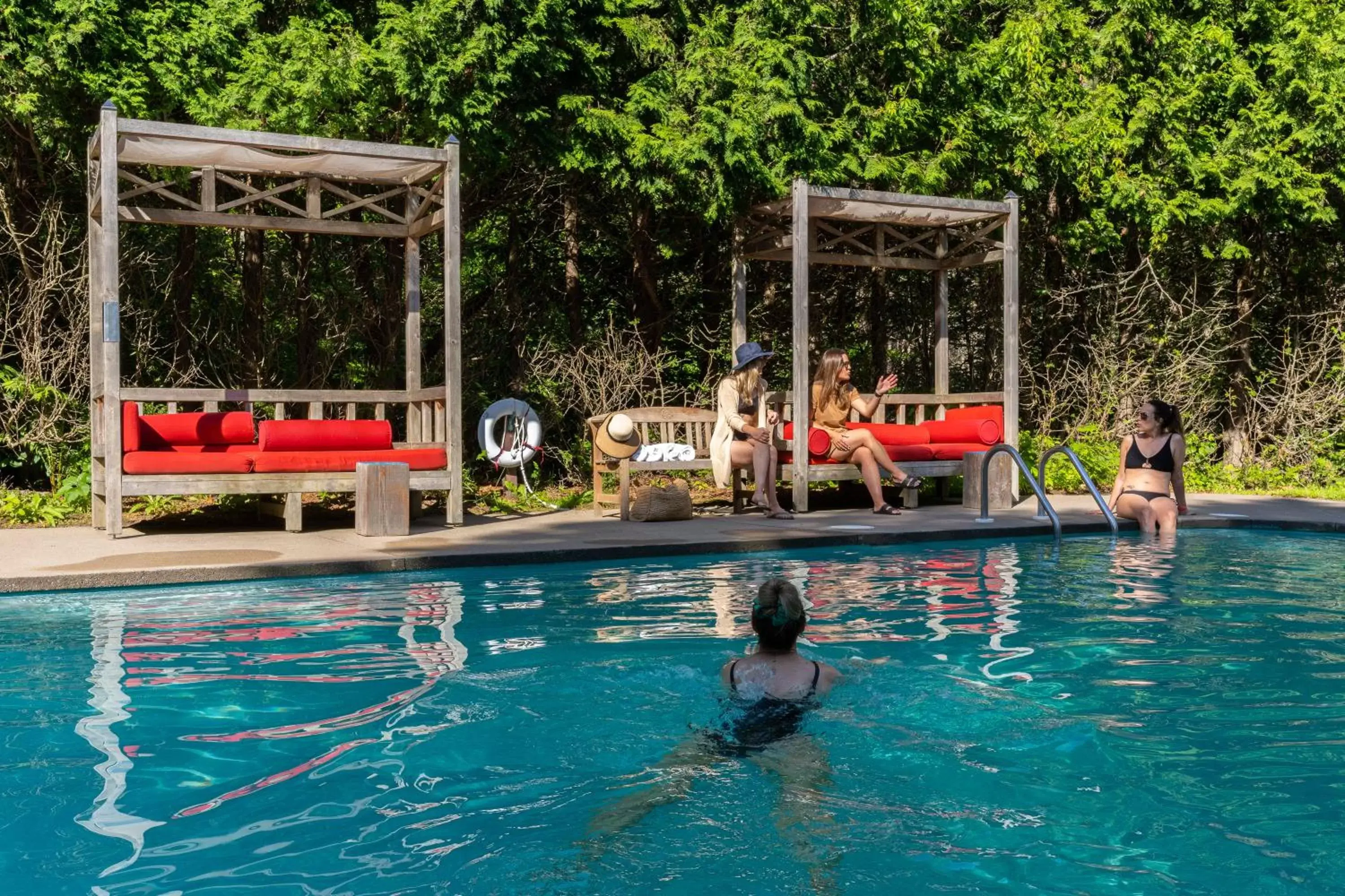 Swimming Pool in Le Baluchon Éco-villégiature