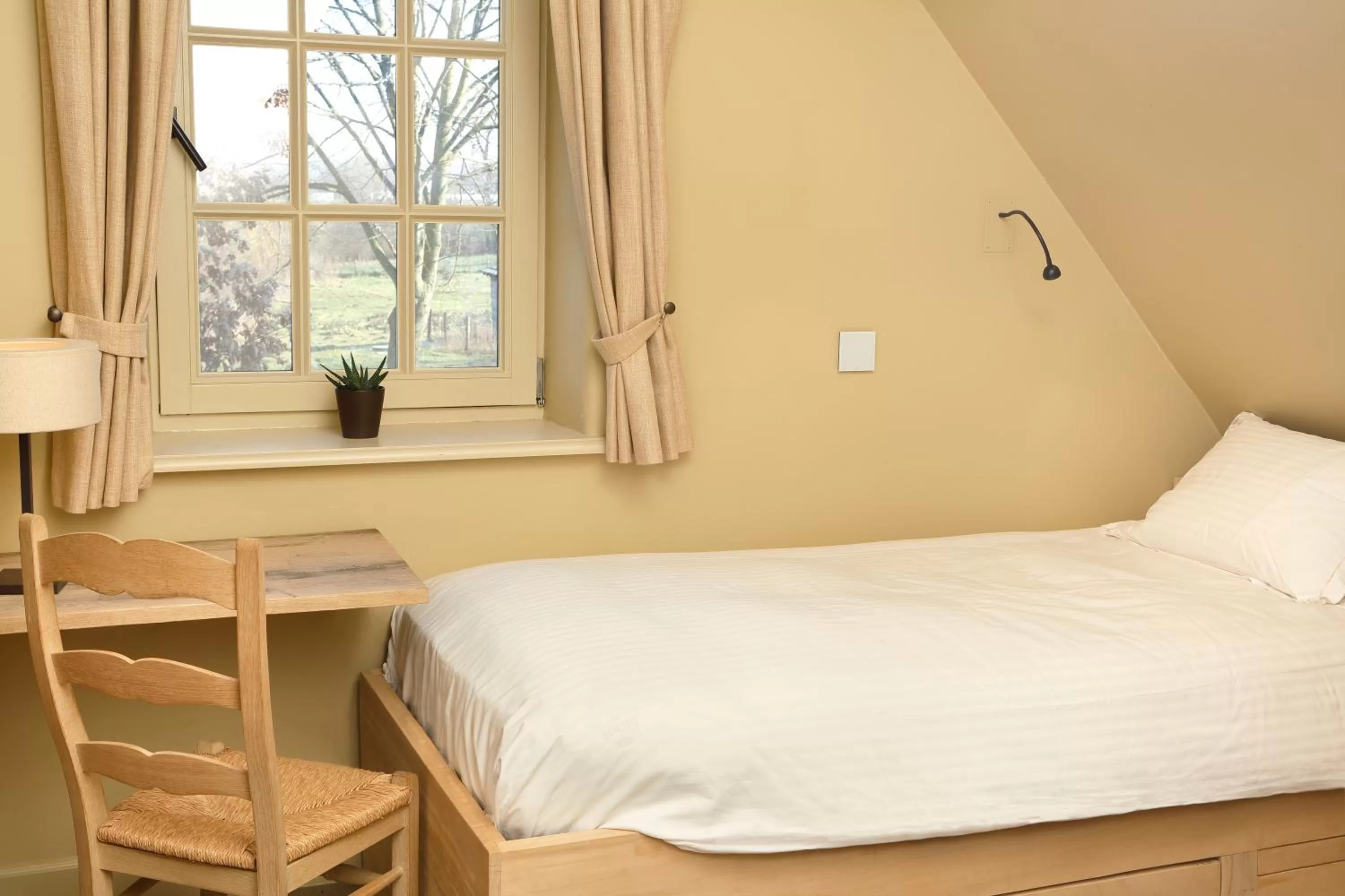 Bed in De Grote Wateringe