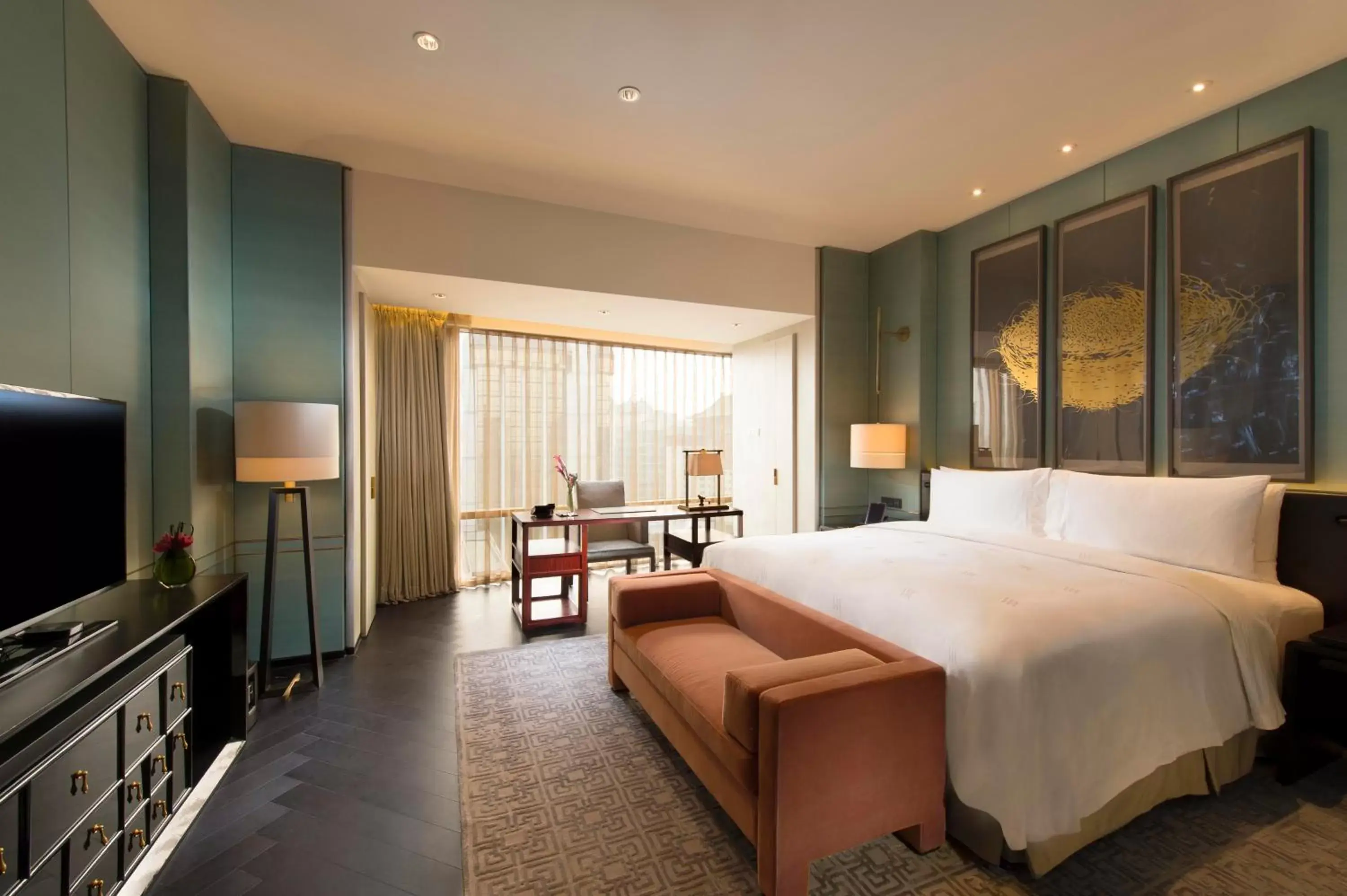 Bedroom in Waldorf Astoria Beijing