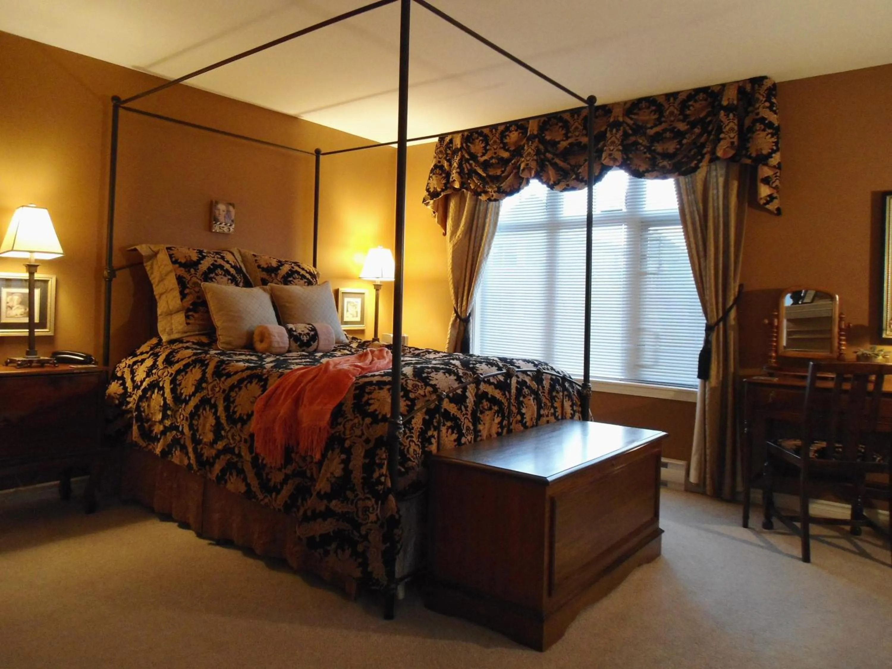 Bedroom in The Beacon Inn at Sidney