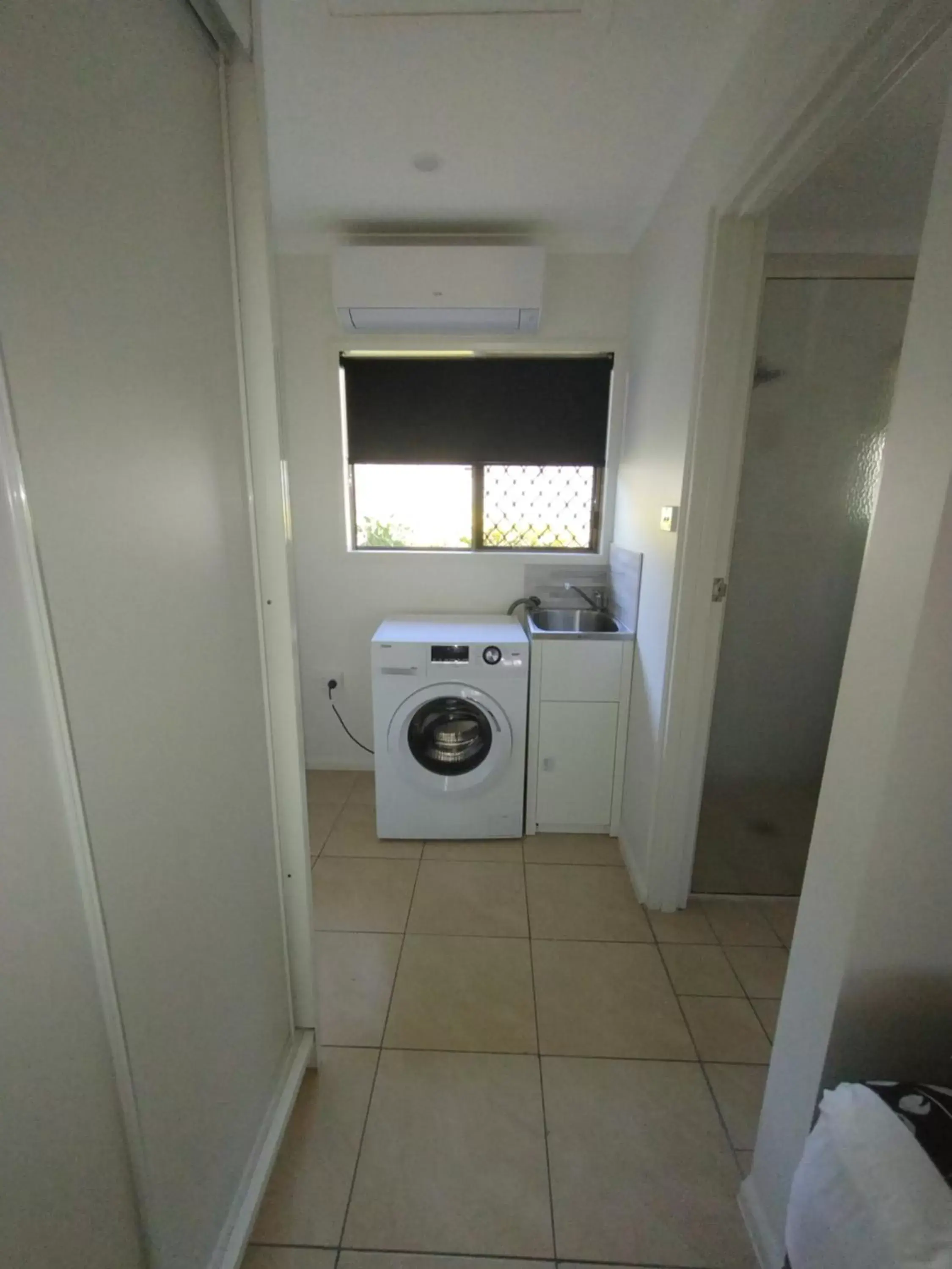 Bathroom in Cascade Motel In Townsville