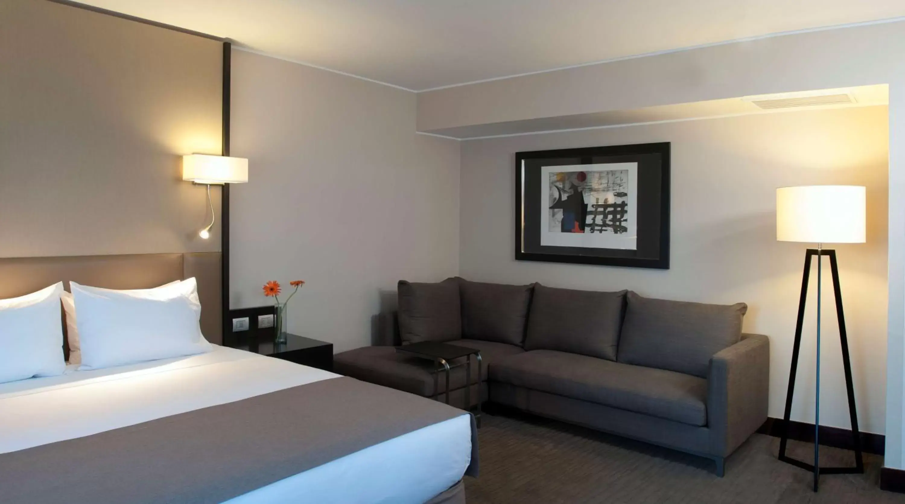 Bed in DoubleTree by Hilton Santiago - Vitacura