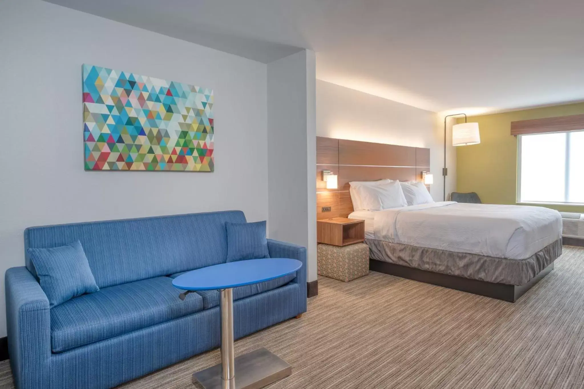 Bedroom in Holiday Inn Express Hotel & Suites Thornburg-S. Fredericksburg, an IHG Hotel