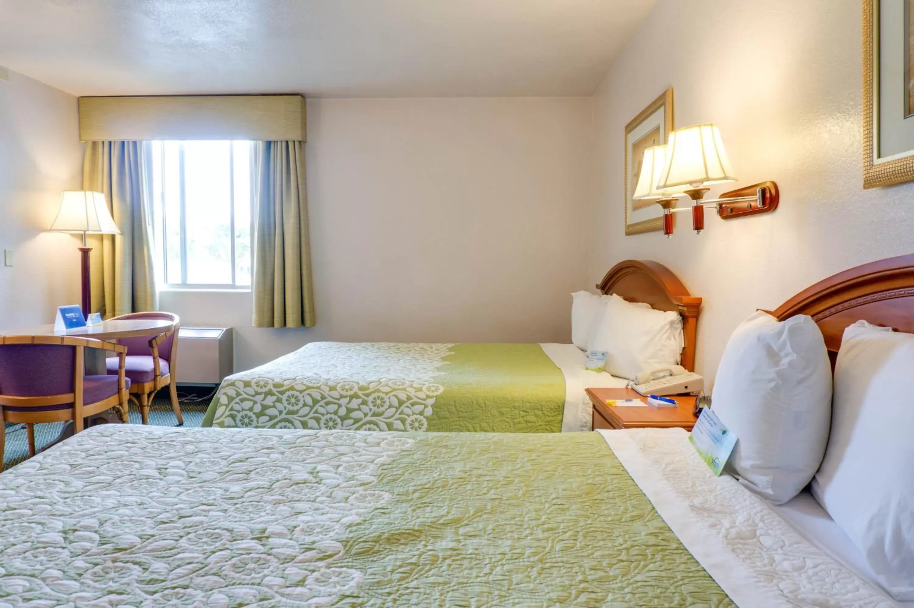 Queen Room with Two Queen Beds - Smoking in Days Inn & Suites by Wyndham Fullerton