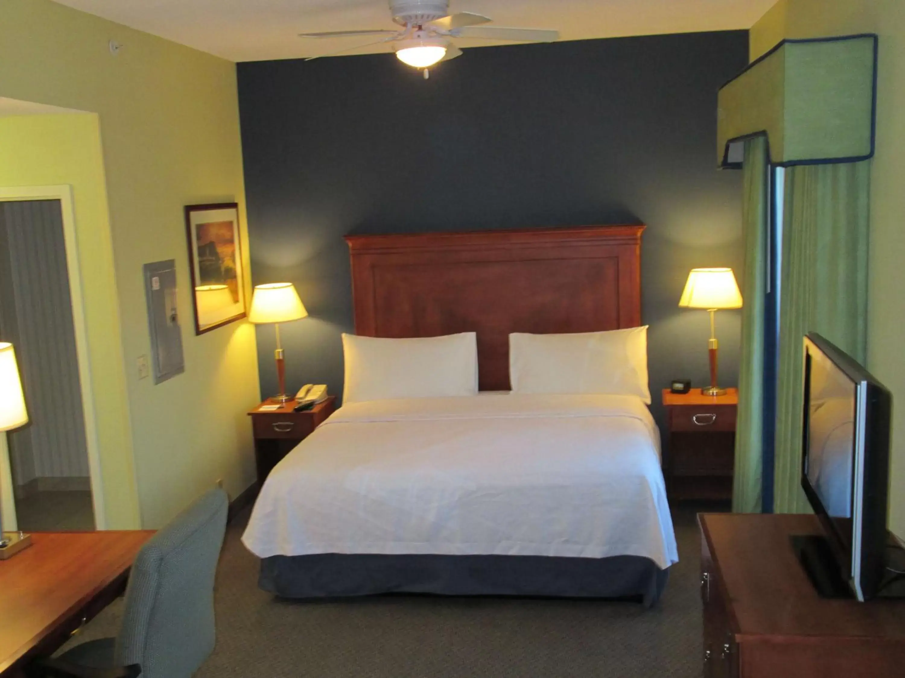 Photo of the whole room, Bed in Homewood Suites by Hilton Newburgh-Stewart Airport