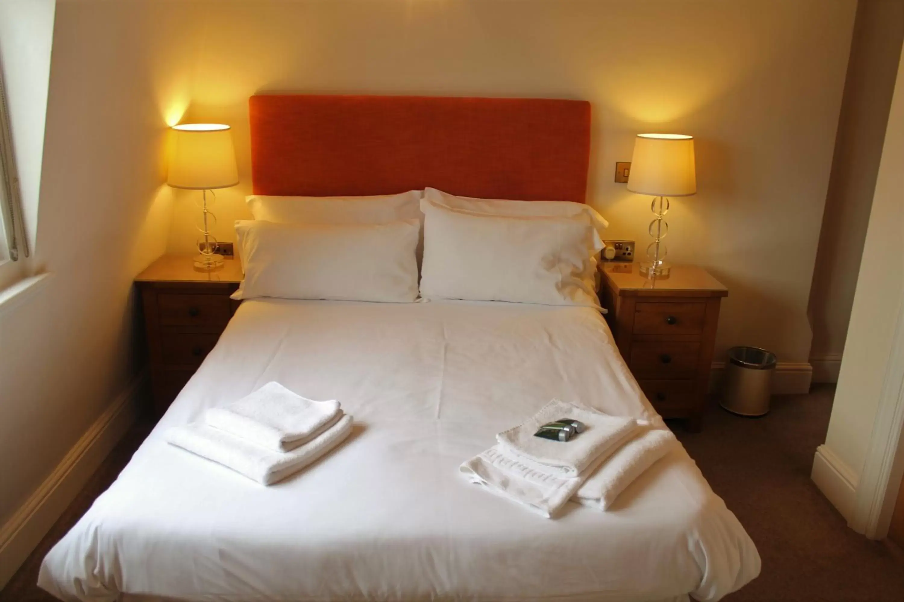 Bed in Bentinck Hotel Bed in Bentinck Hotel