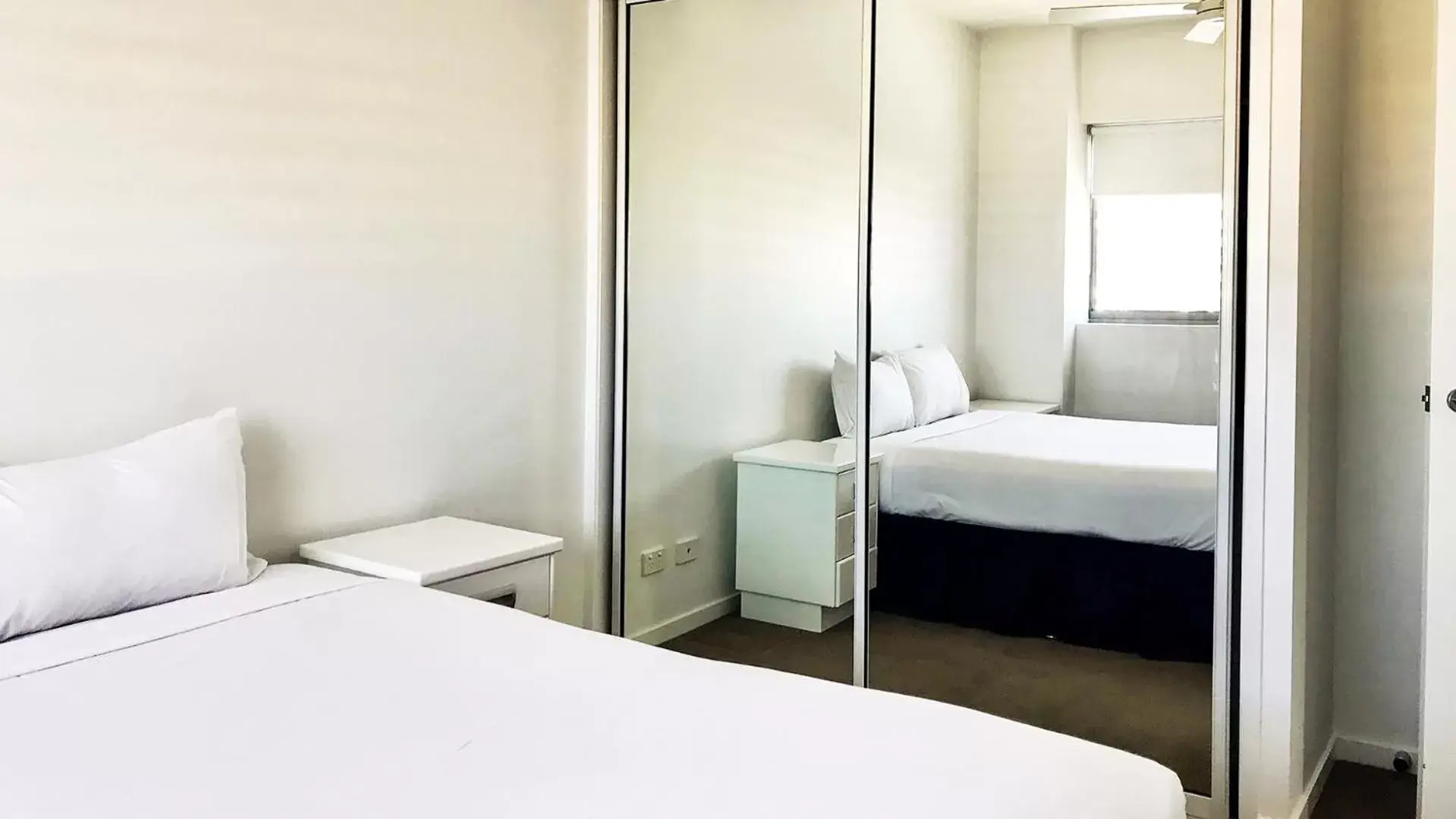 Bedroom, Bed in Oaks Townsville Gateway Suites