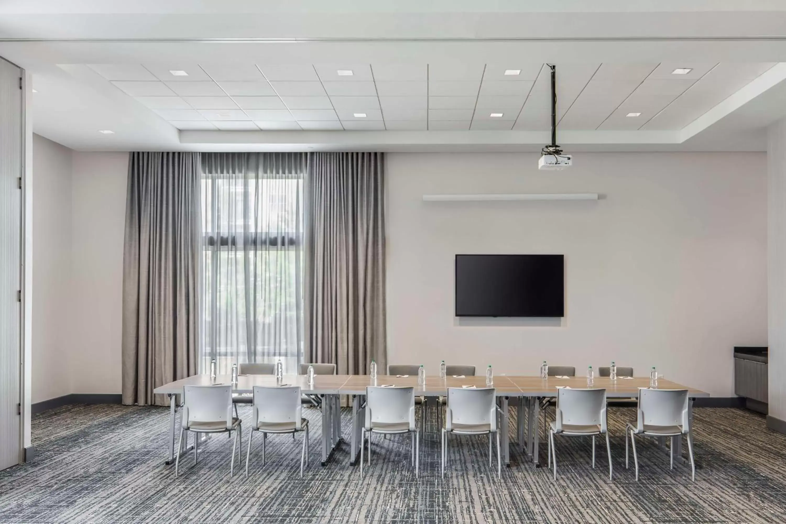 Meeting/conference room in Embassy Suites by Hilton Atlanta Midtown