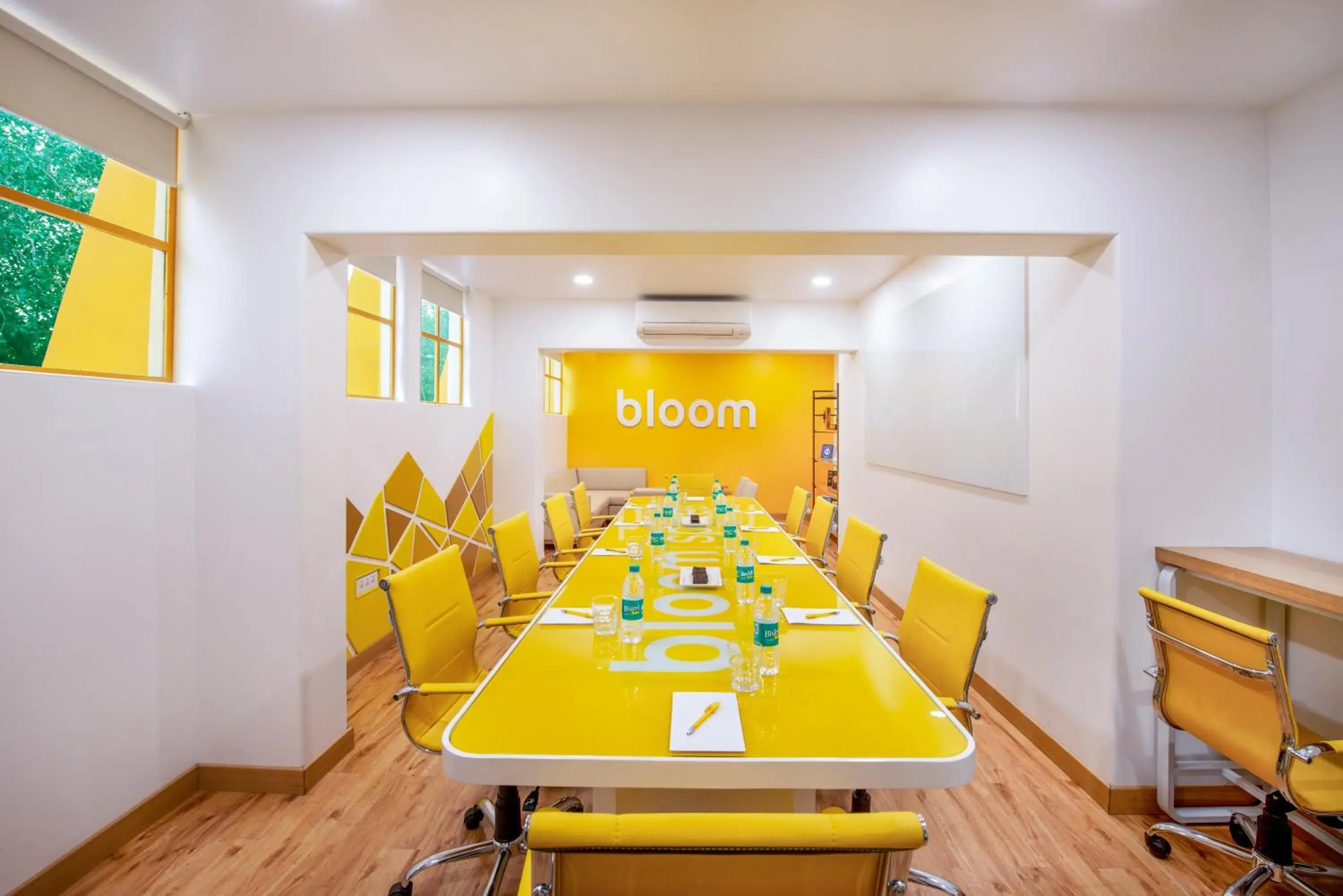 Meeting/conference room, Restaurant/Places to Eat in bloomrooms @ Janpath