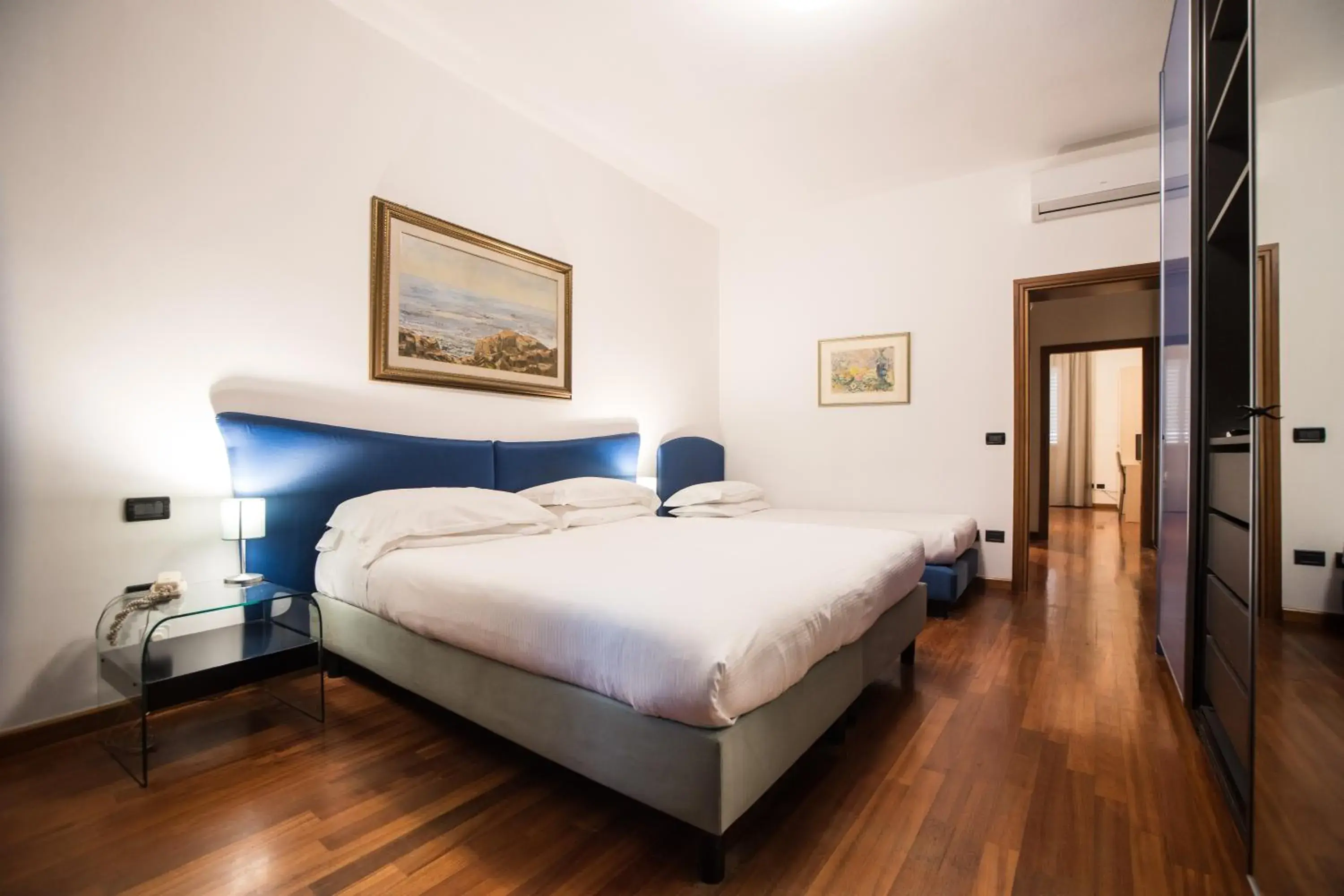 Bedroom, Bed in Hotel Ala D'Oro