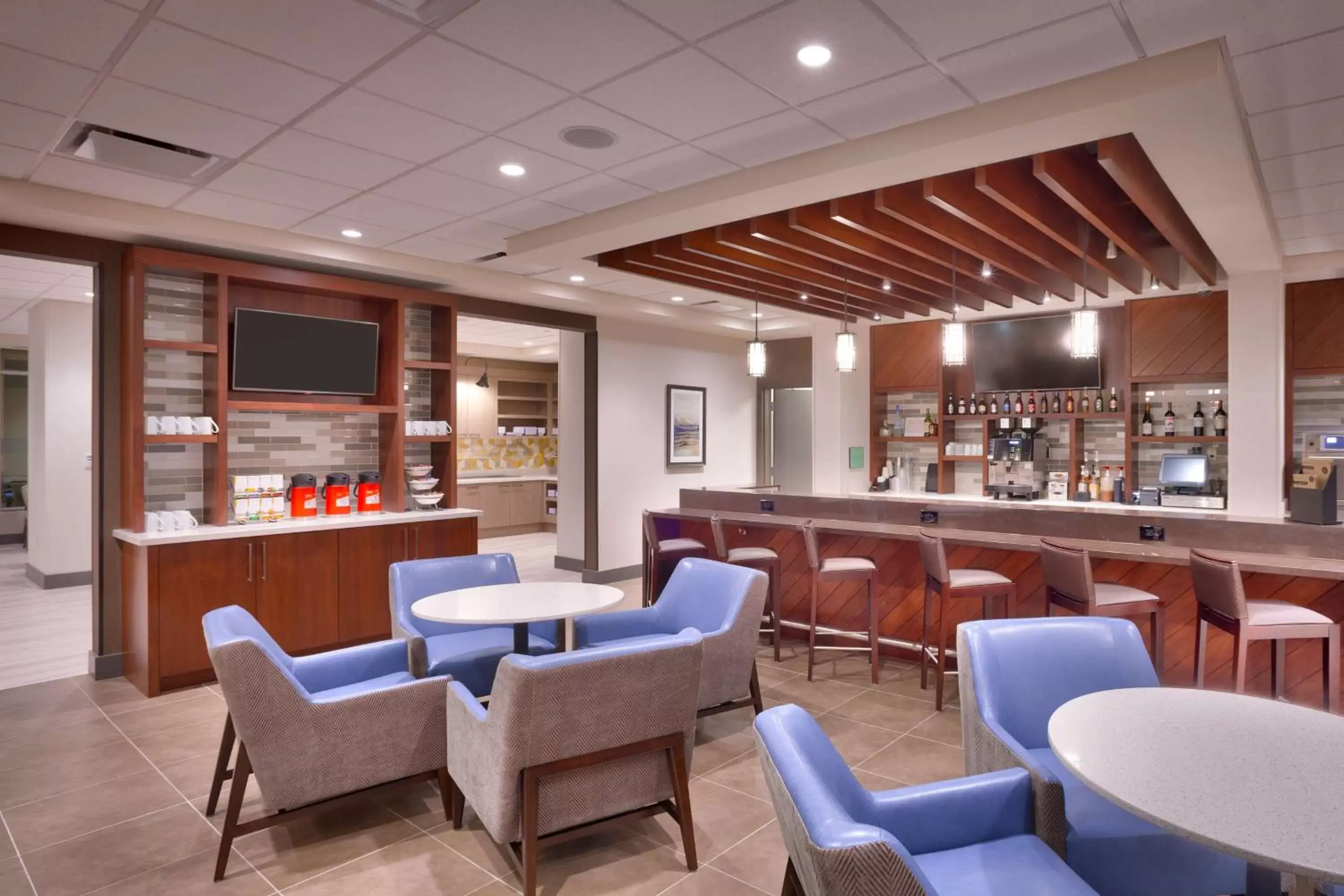 Lounge or bar in Hyatt Place Salt Lake City/Lehi Lounge or bar in Hyatt Place Salt Lake City/Lehi