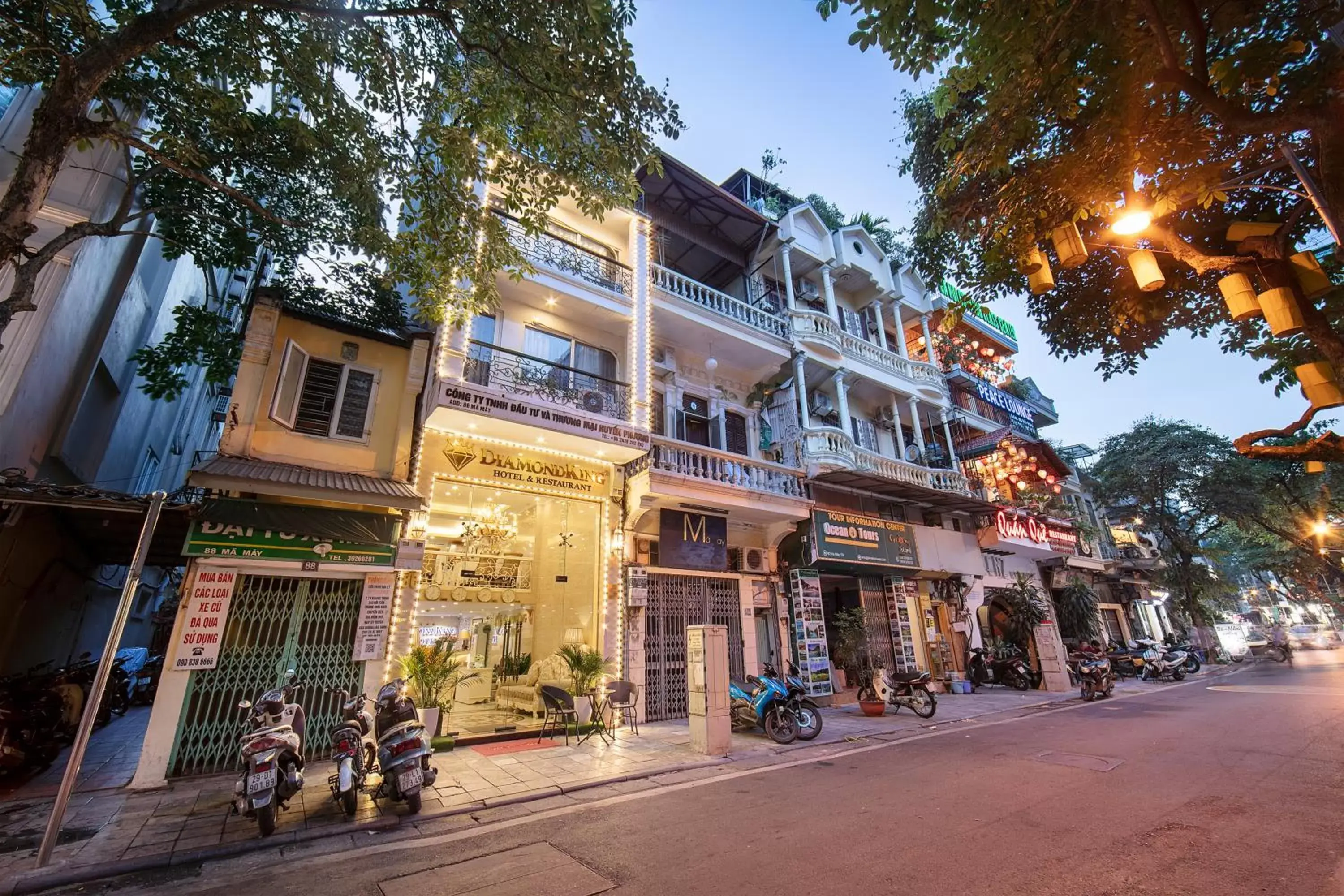 Property building in Hanoi Diamond King Hotel & Travel