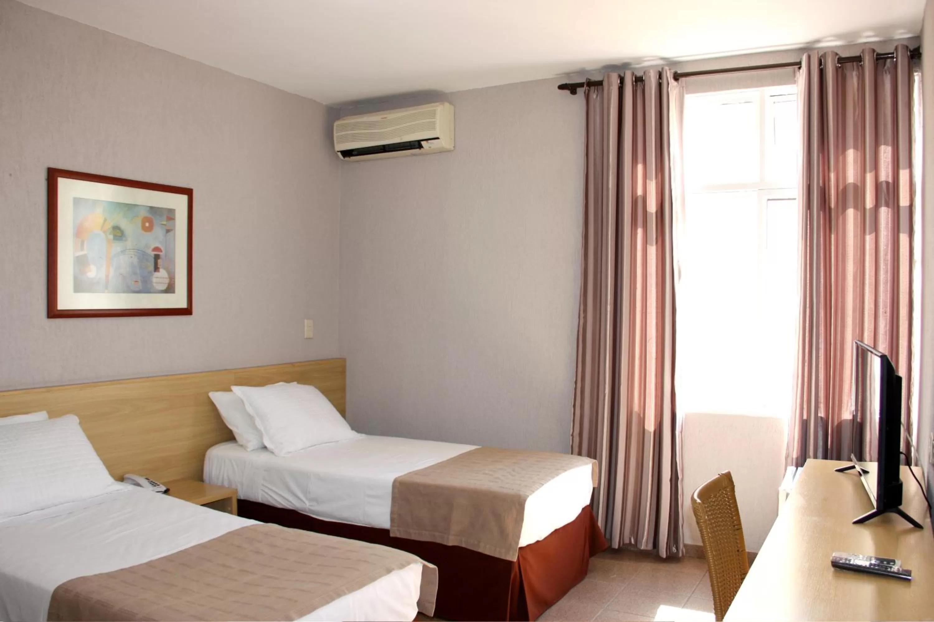 Bedroom, Bed in Hotel Foz do Iguaçu