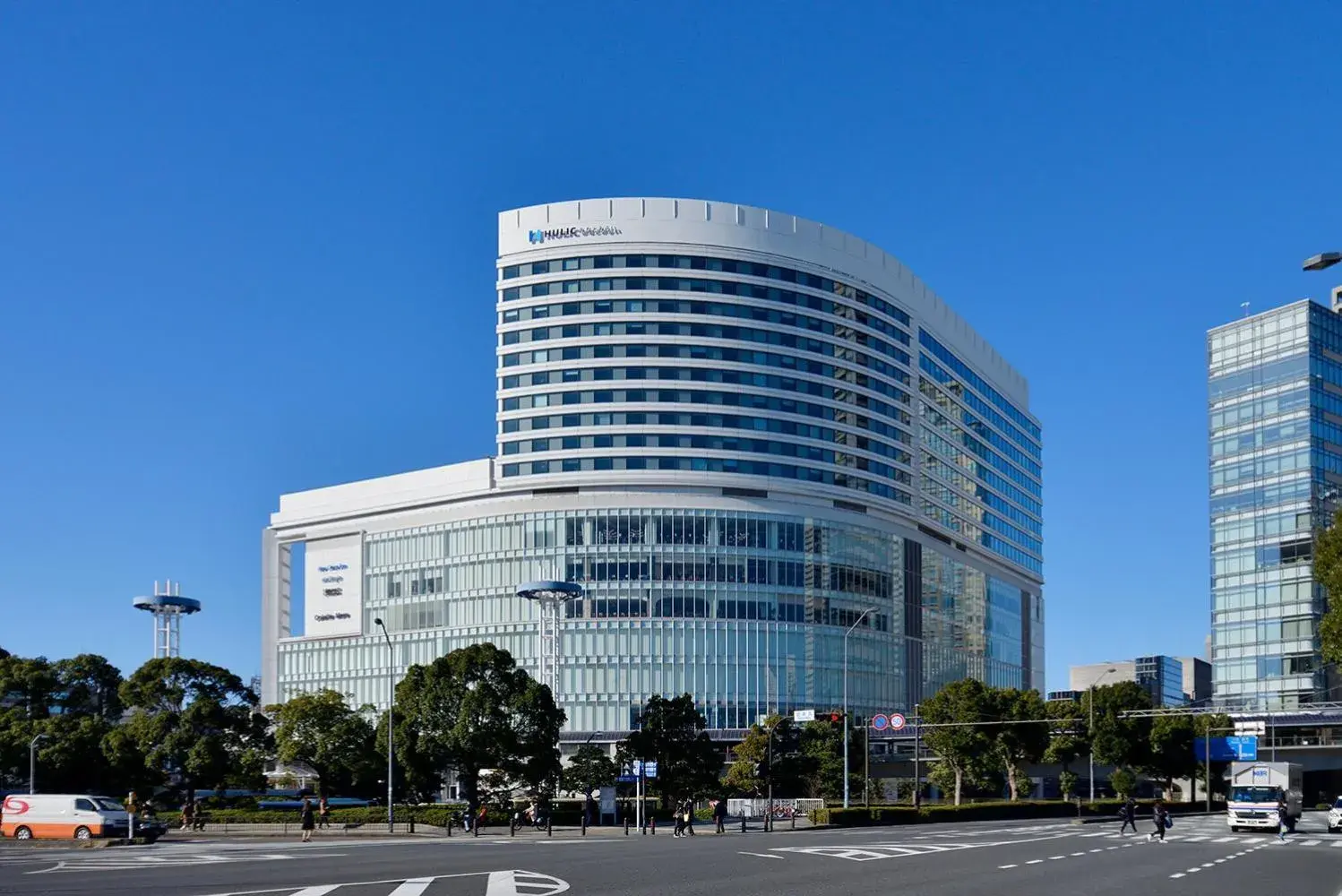 Facade/entrance, Property Building in New Otani Inn Yokohama Premium