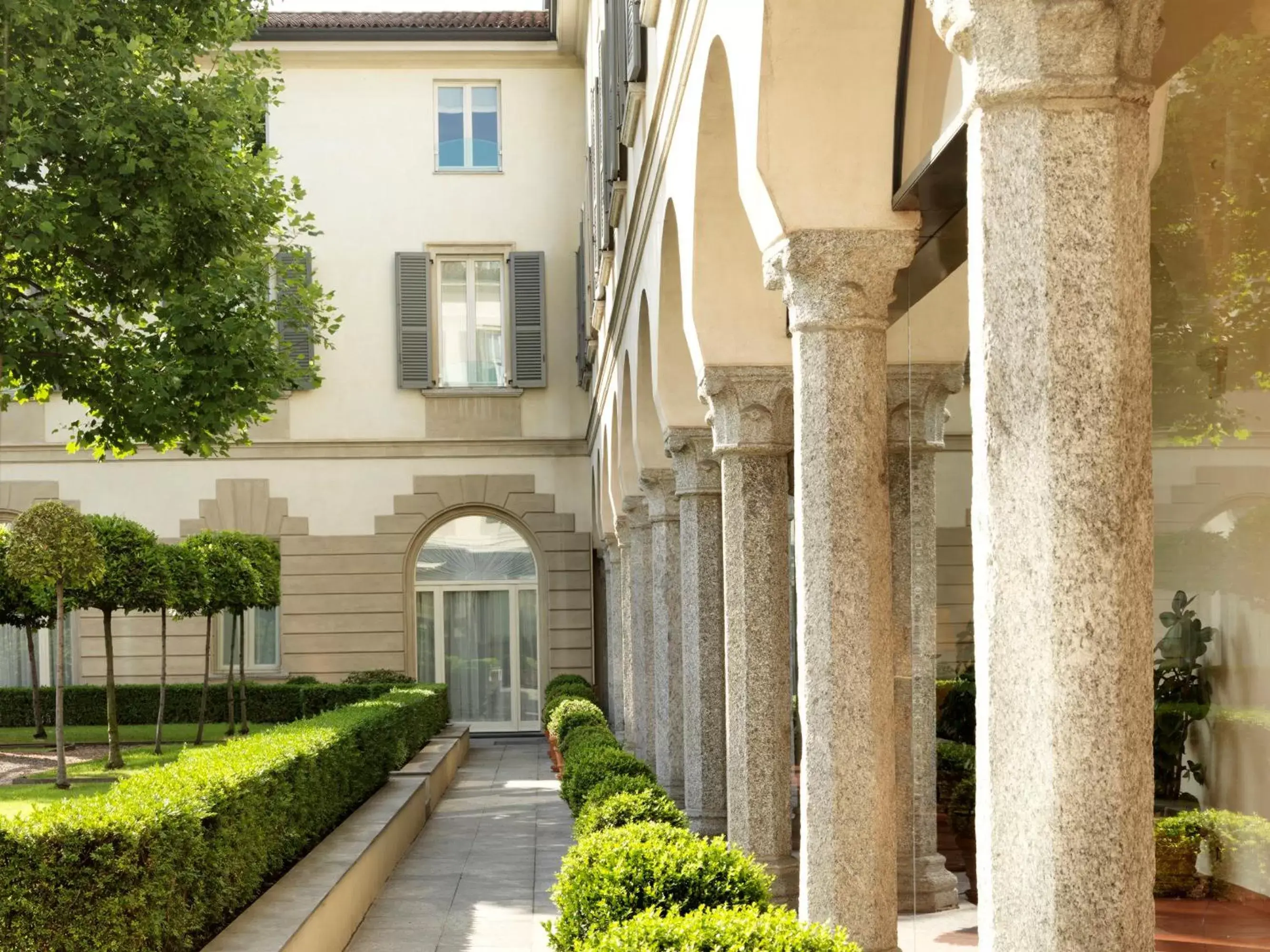 Garden in Four Seasons Hotel Milano