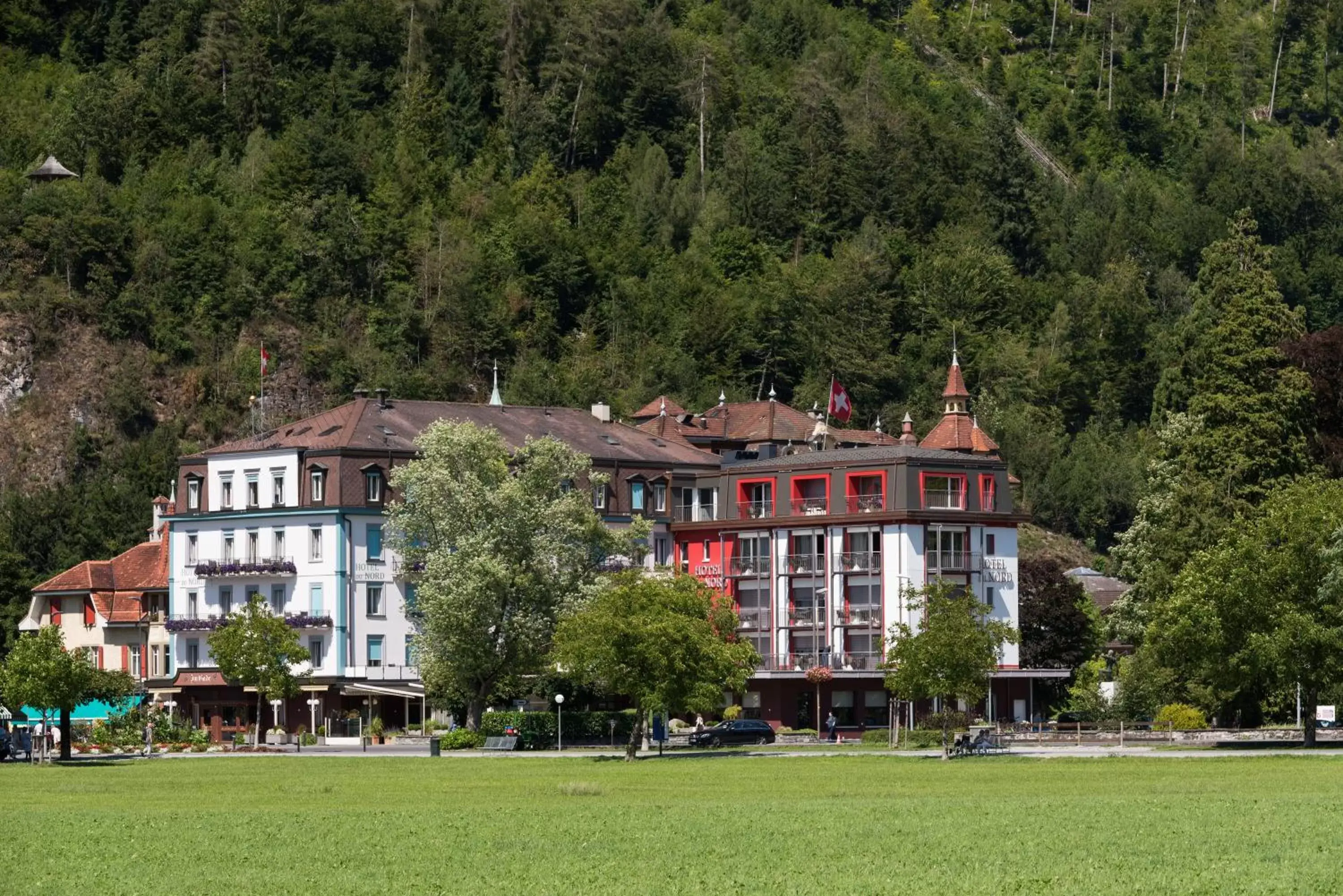 Natural landscape, Property Building in Hotel Du Nord