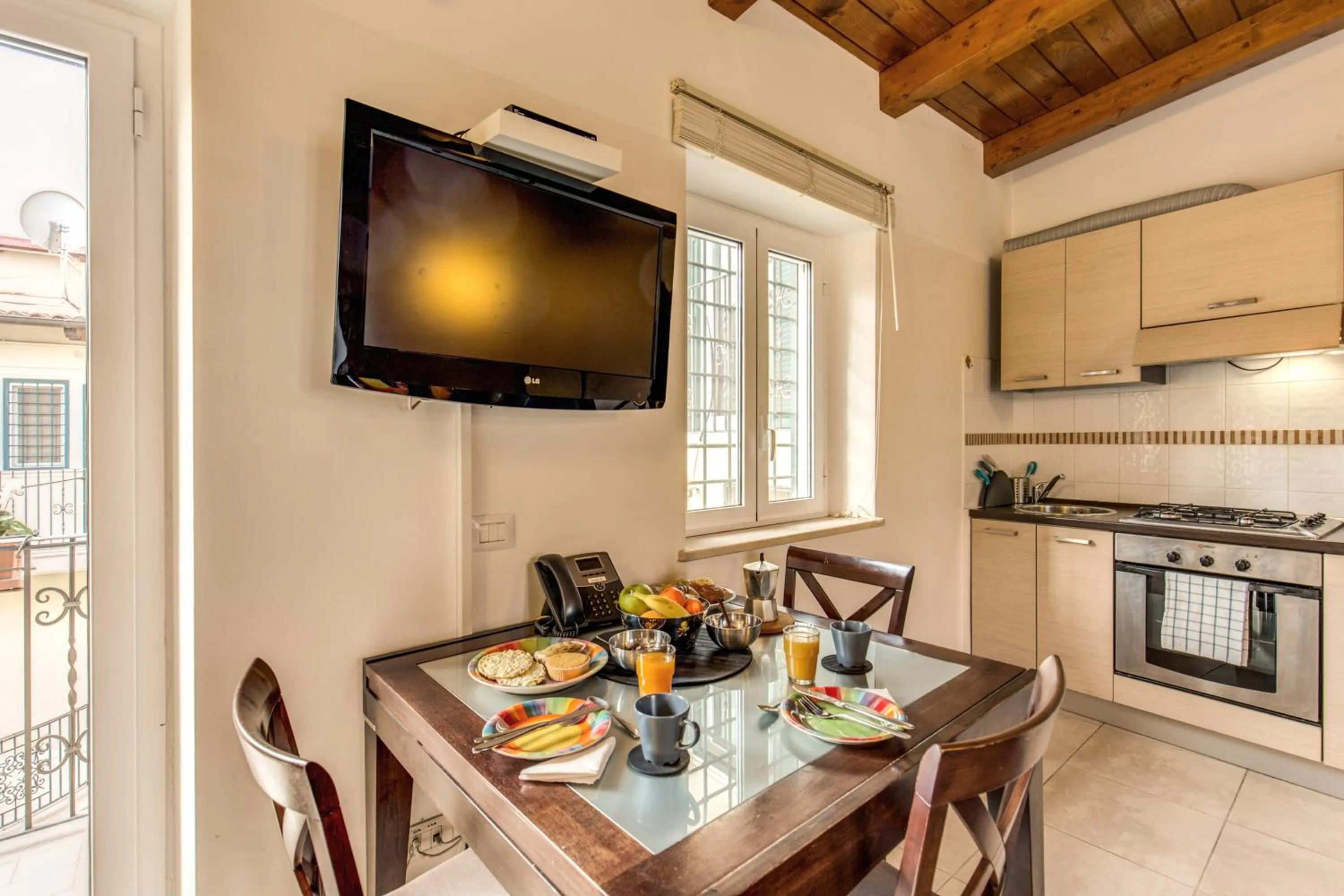 Studio with Balcony in Aurelia Vatican Apartments