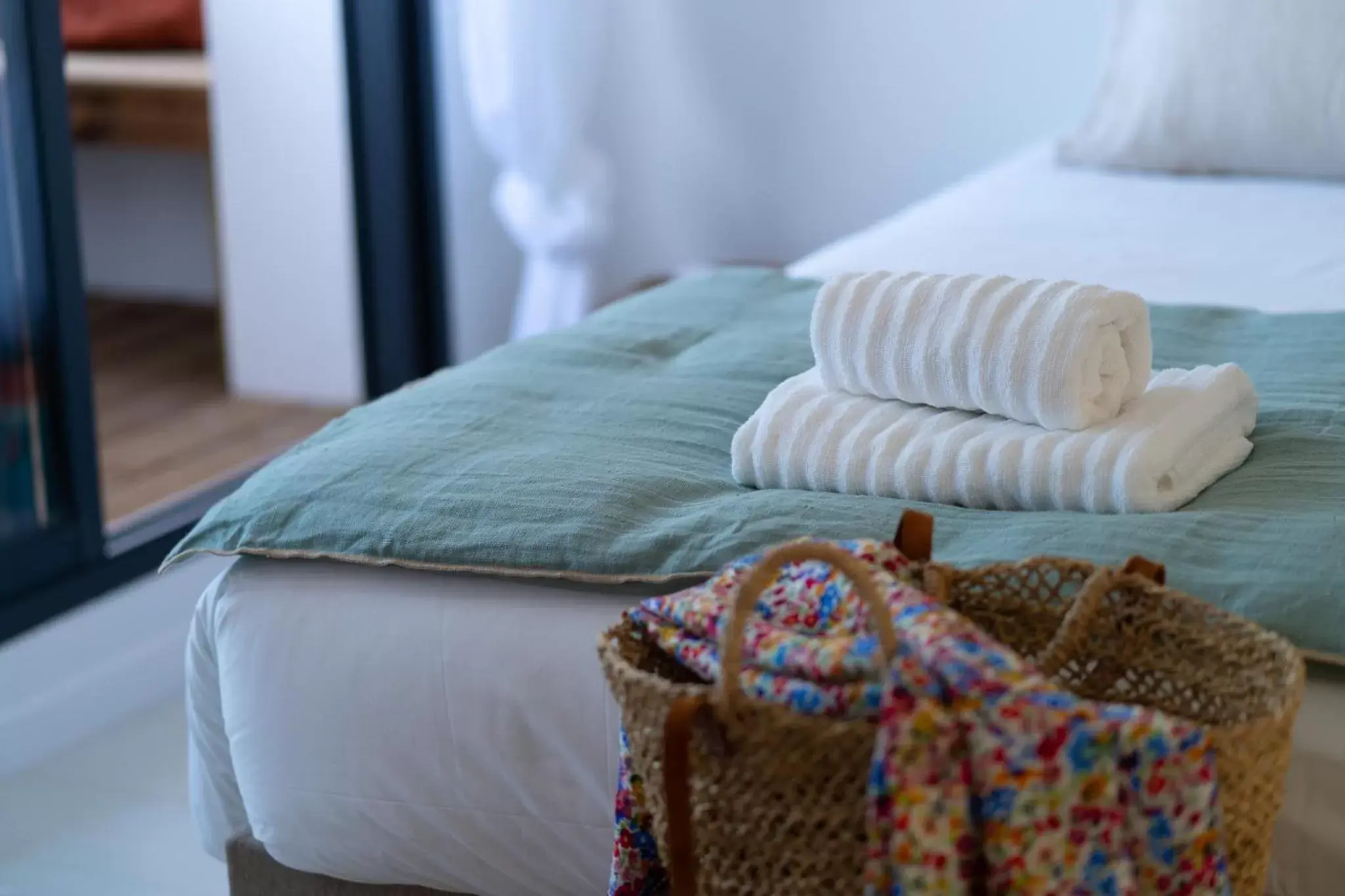 Bedroom, Bed in Biarritz Surf Lodge Chambre d'hôtes