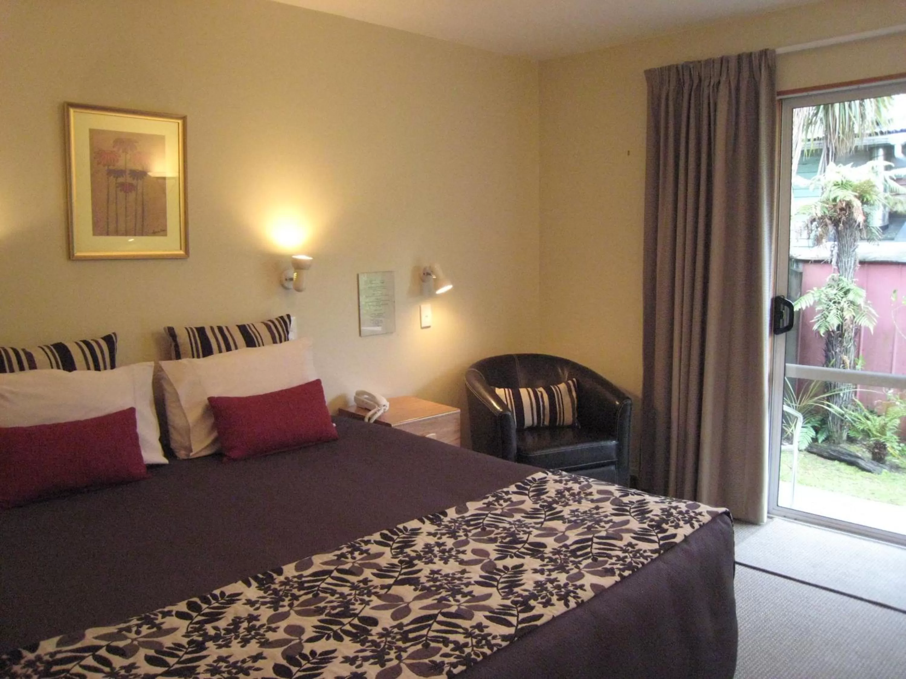 Day, Bed in Buller Court on Palmerston