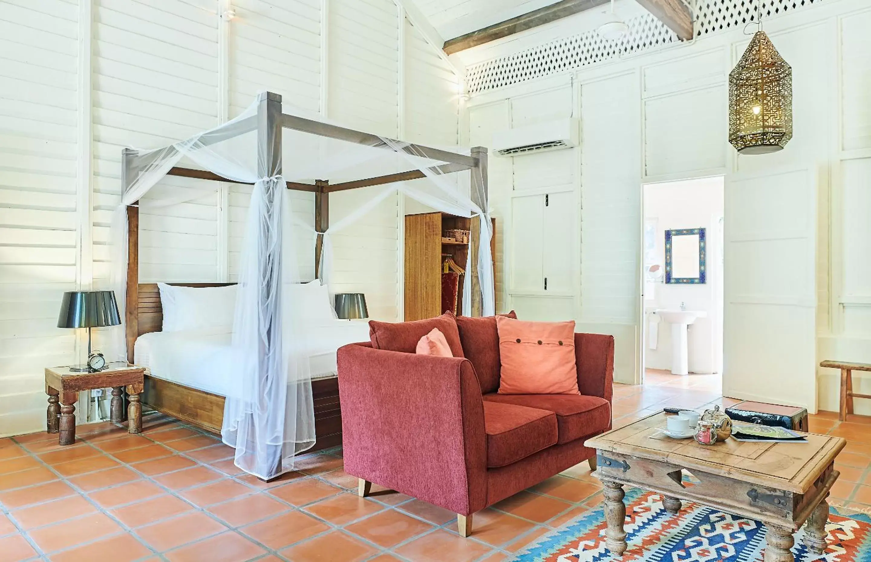 Bedroom, Seating Area in Temple Tree Resort