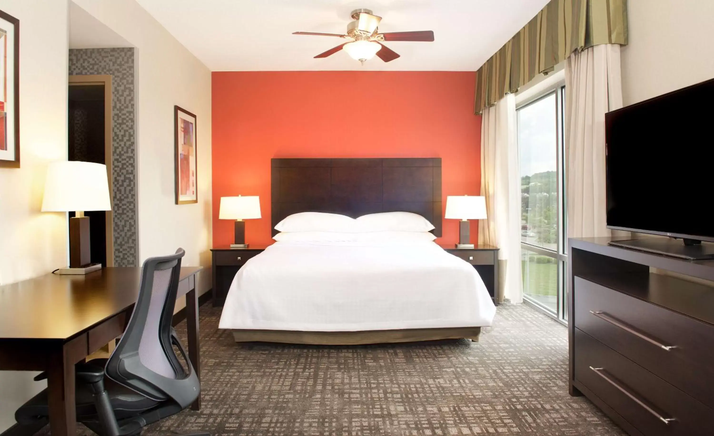 Bedroom, Bed in Homewood Suites by Hilton Pittsburgh-Southpointe