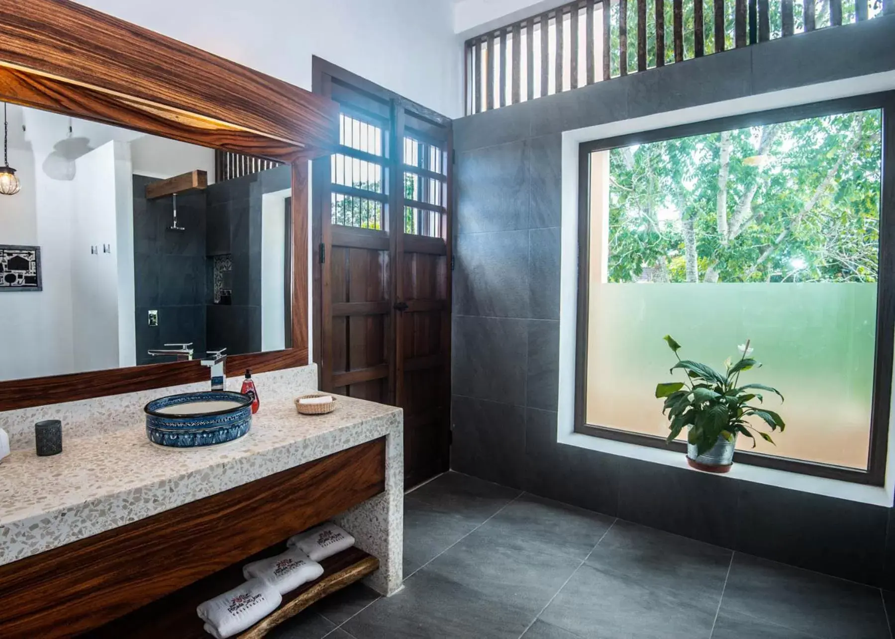 Bathroom in Hotel Posada San Juan