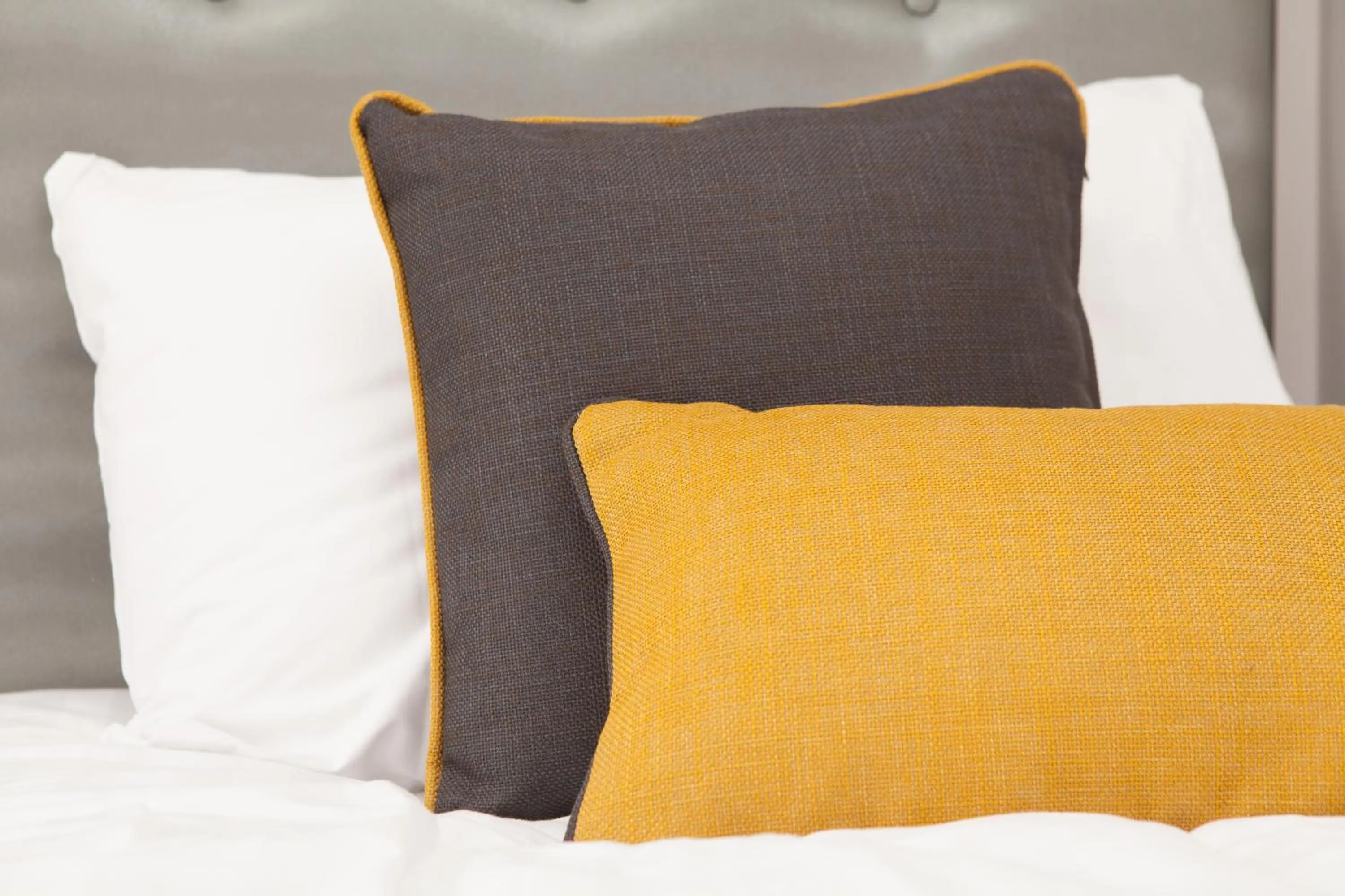 Photo of the whole room, Bed in The Tudor Inn Hotel