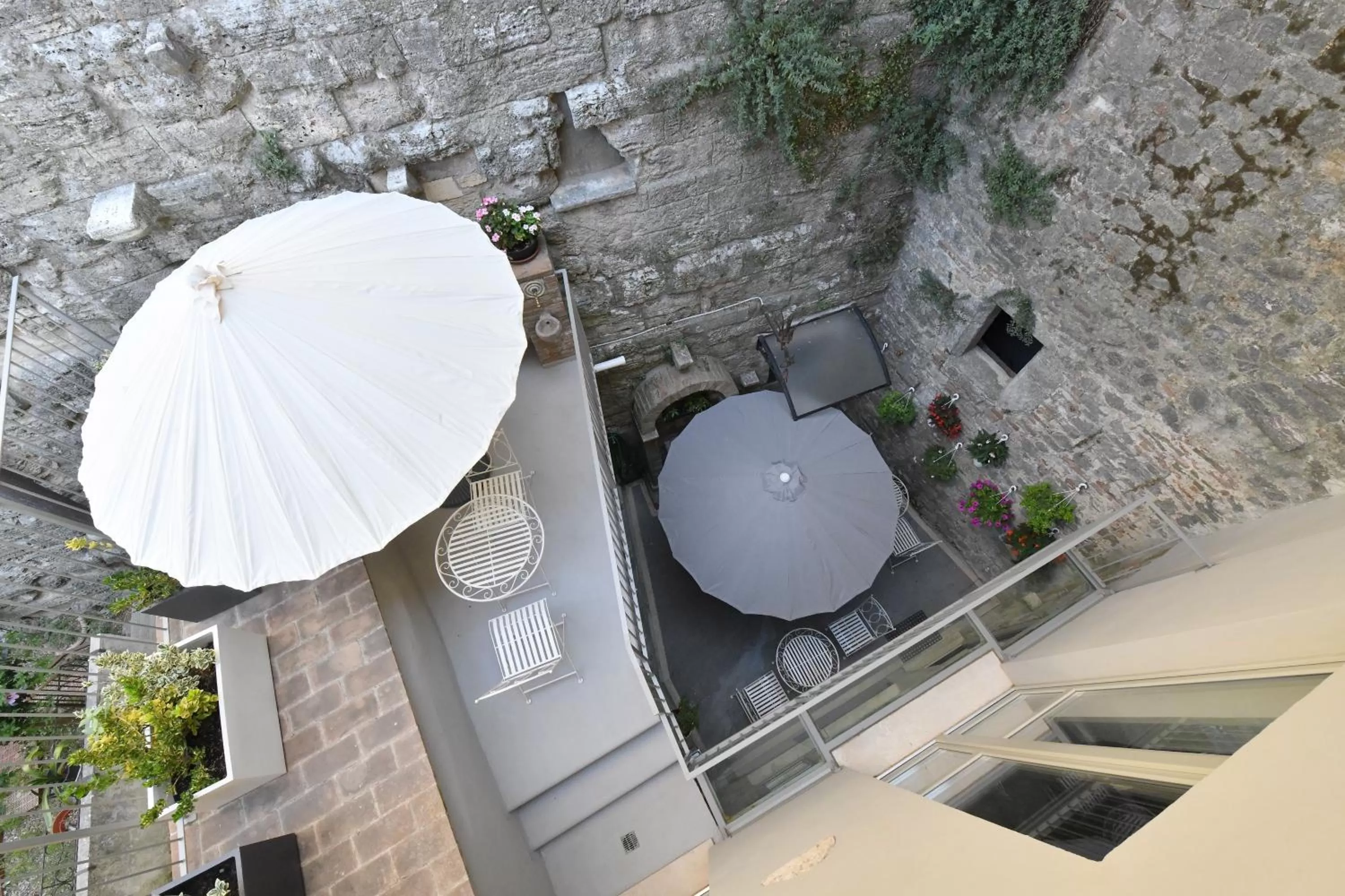 Patio in Palazzo degli Stemmi