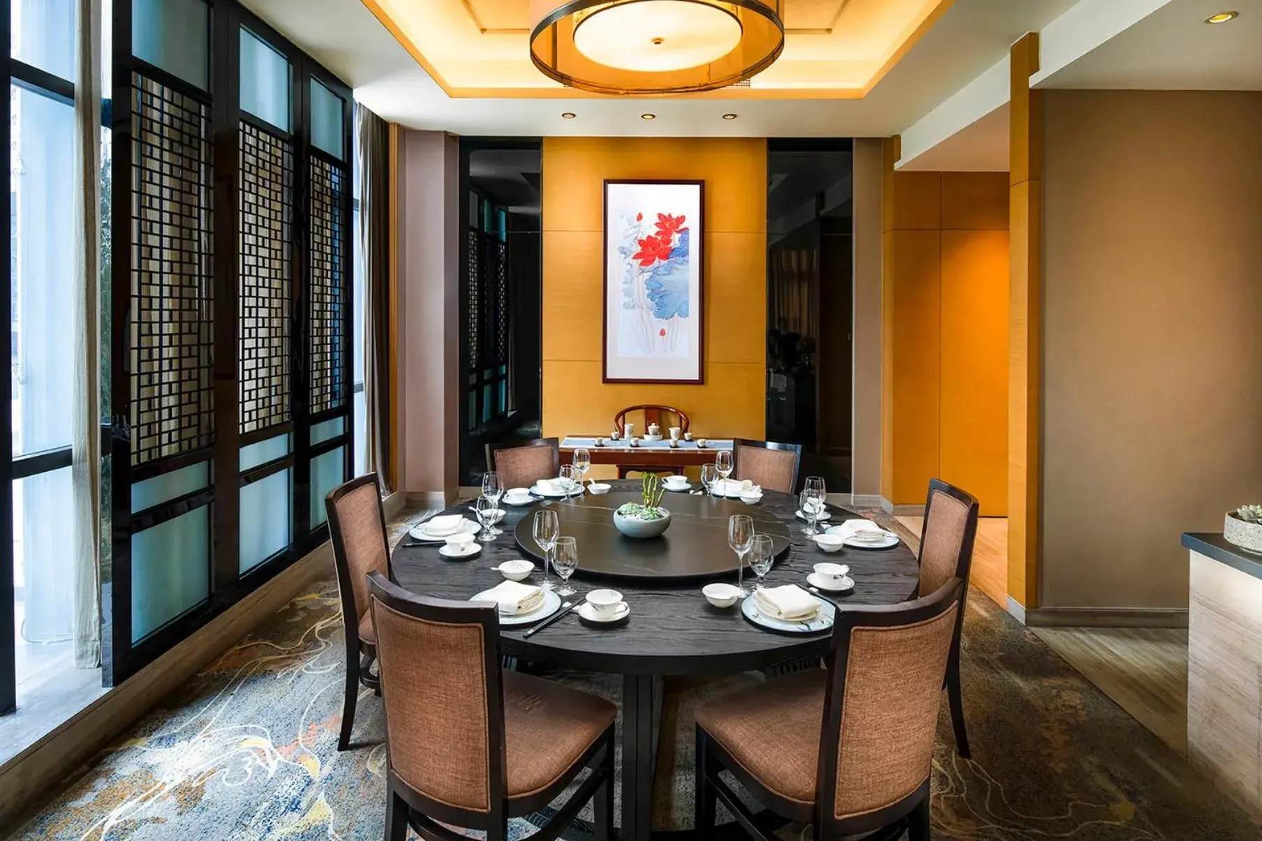 Restaurant/places to eat in Crowne Plaza Shenzhen Longgang City Centre, an IHG Hotel