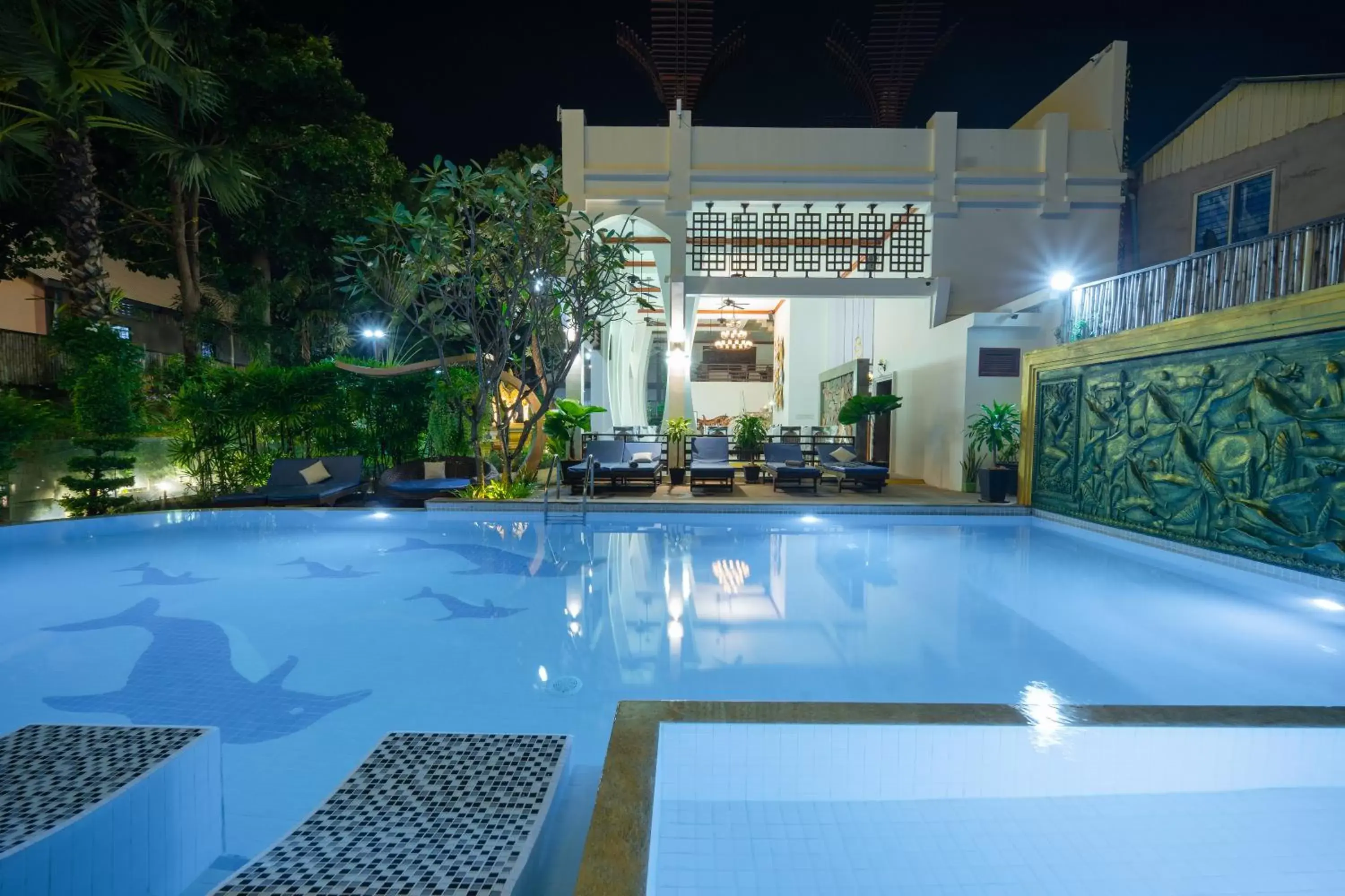 Lounge or bar, Swimming Pool in The Night Hotel